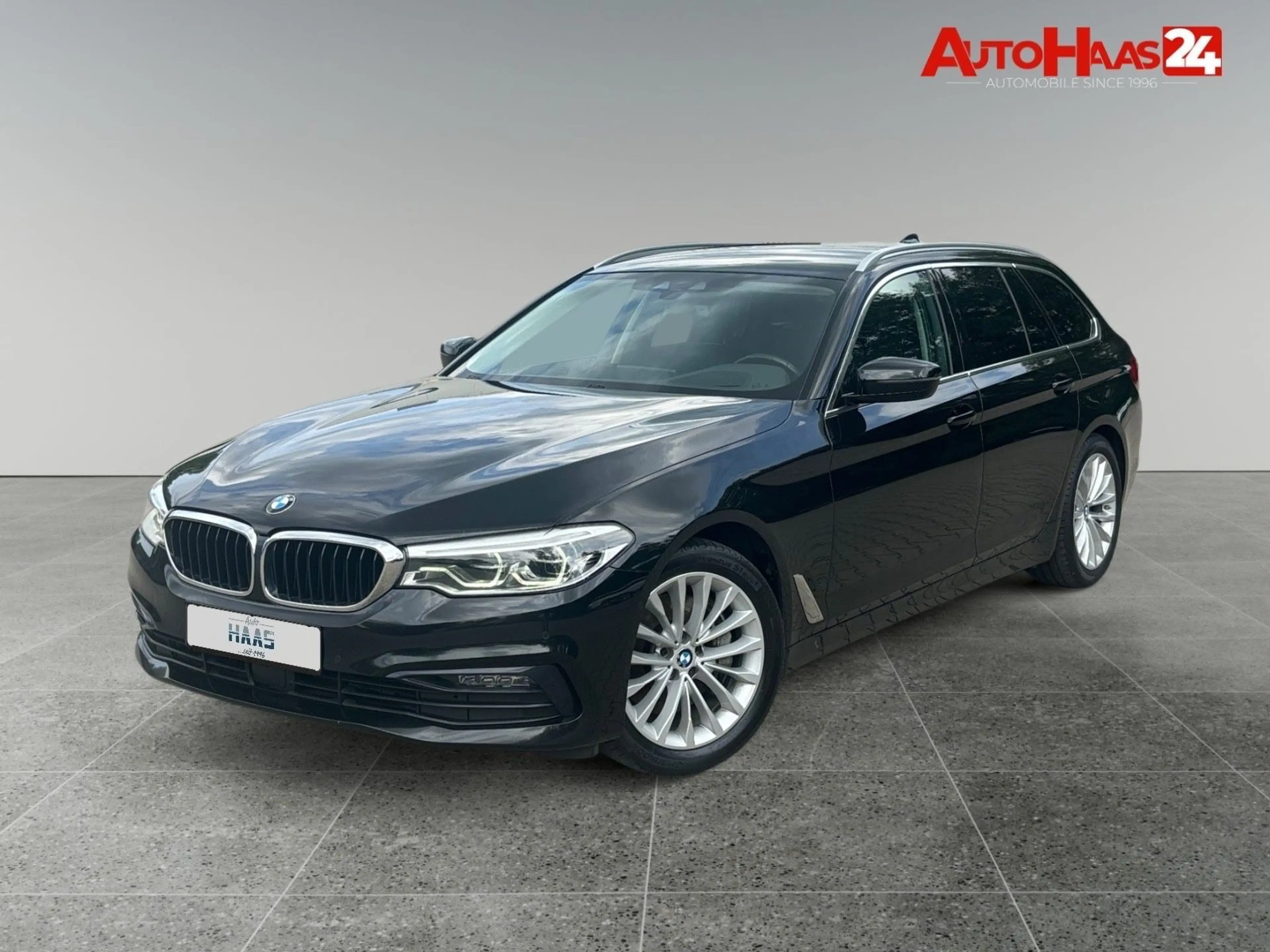 BMW 540 d xDrive Sport Line Leder Navi AHK 4xSitzh