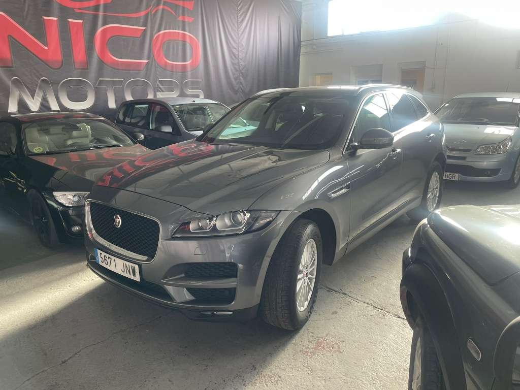 Jaguar F-Pace 2.0i4D Prestige Aut. AWD 180 - foto 1