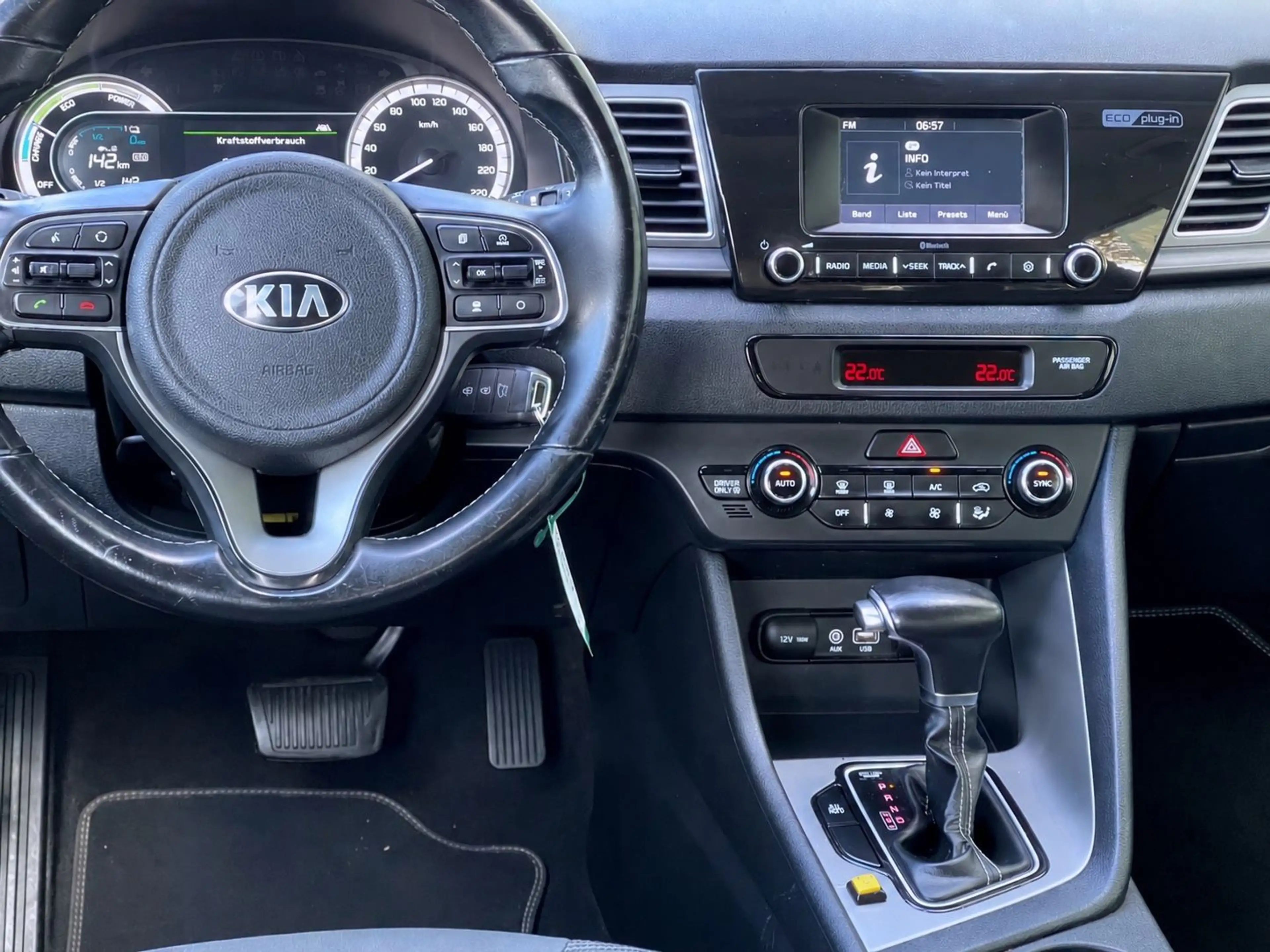 Kia Niro Edition 7 Plug-in Hybrid — photo 14