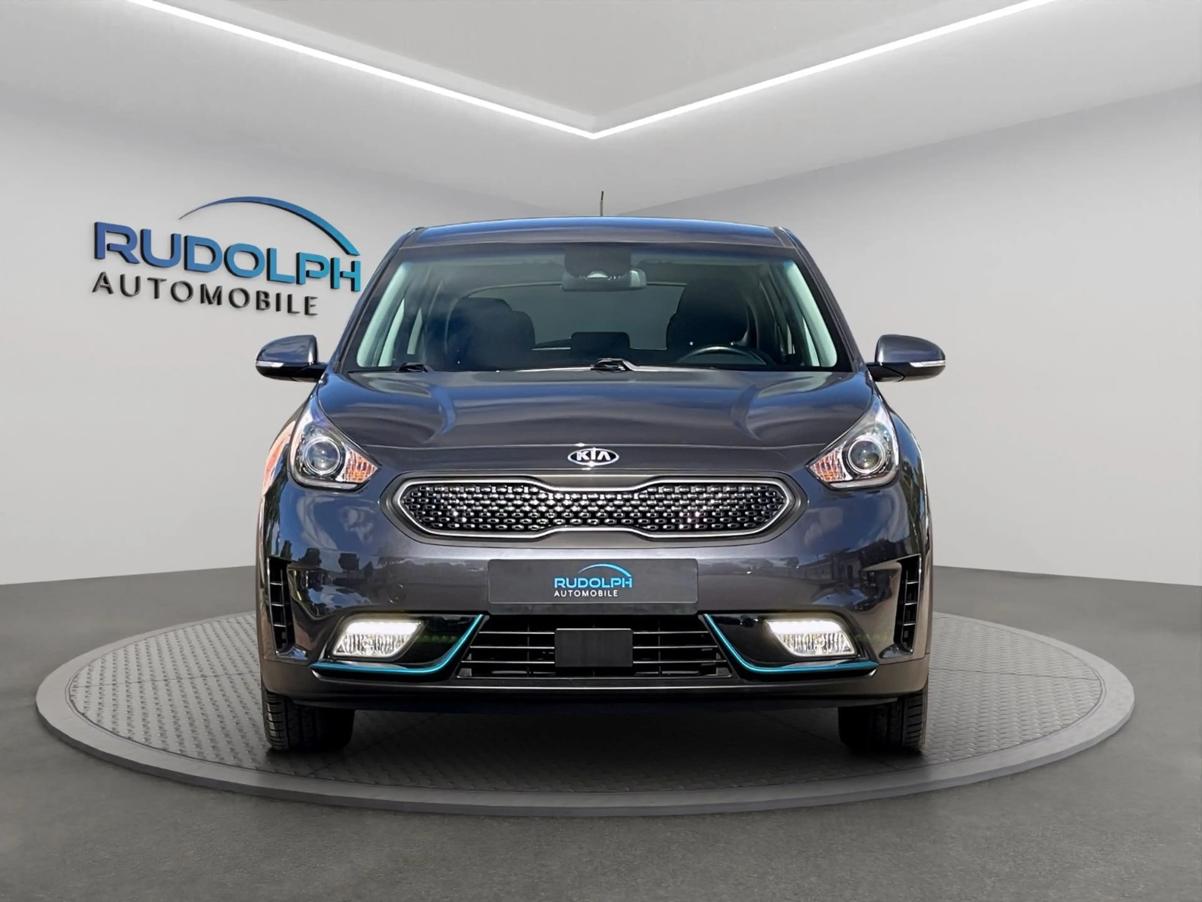 Kia Niro Edition 7 Plug-in Hybrid — photo 2