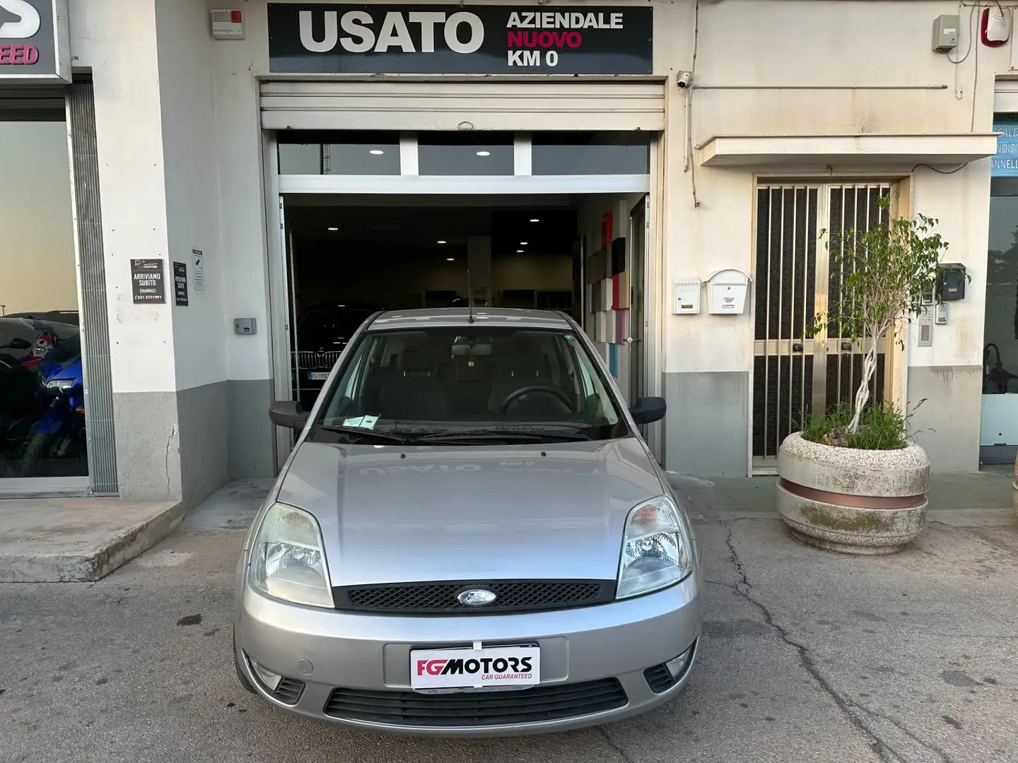 Ford Fiesta 1.2 16V 5p. Zetec Grigio - 2