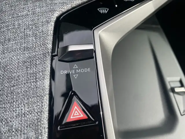 Peugeot 5008 Elektromotor 230 Long Range GT Ansicht 25