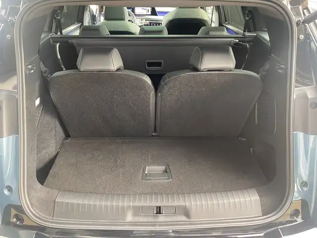 Peugeot 5008 Elektromotor 230 Long Range GT Ansicht 17