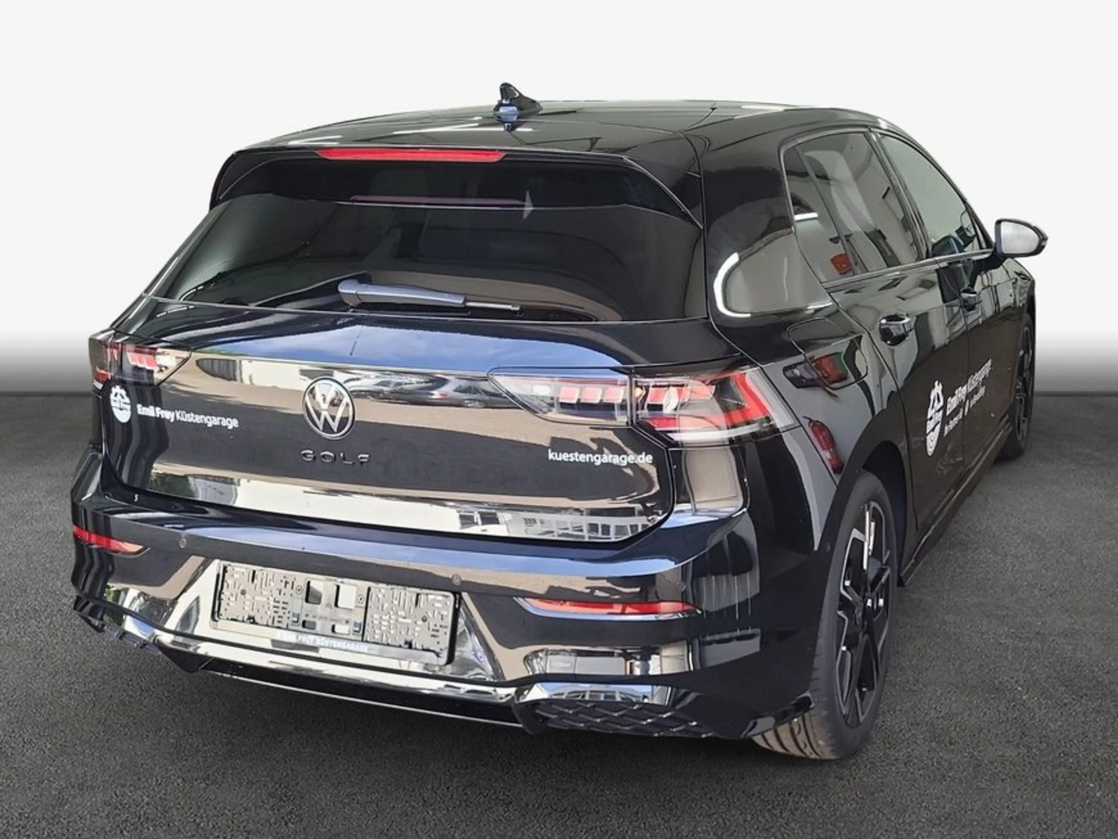 Volkswagen Golf R R-Line 2.0 TDI DSG Pano AHK IQ.Light Leder — photo 2