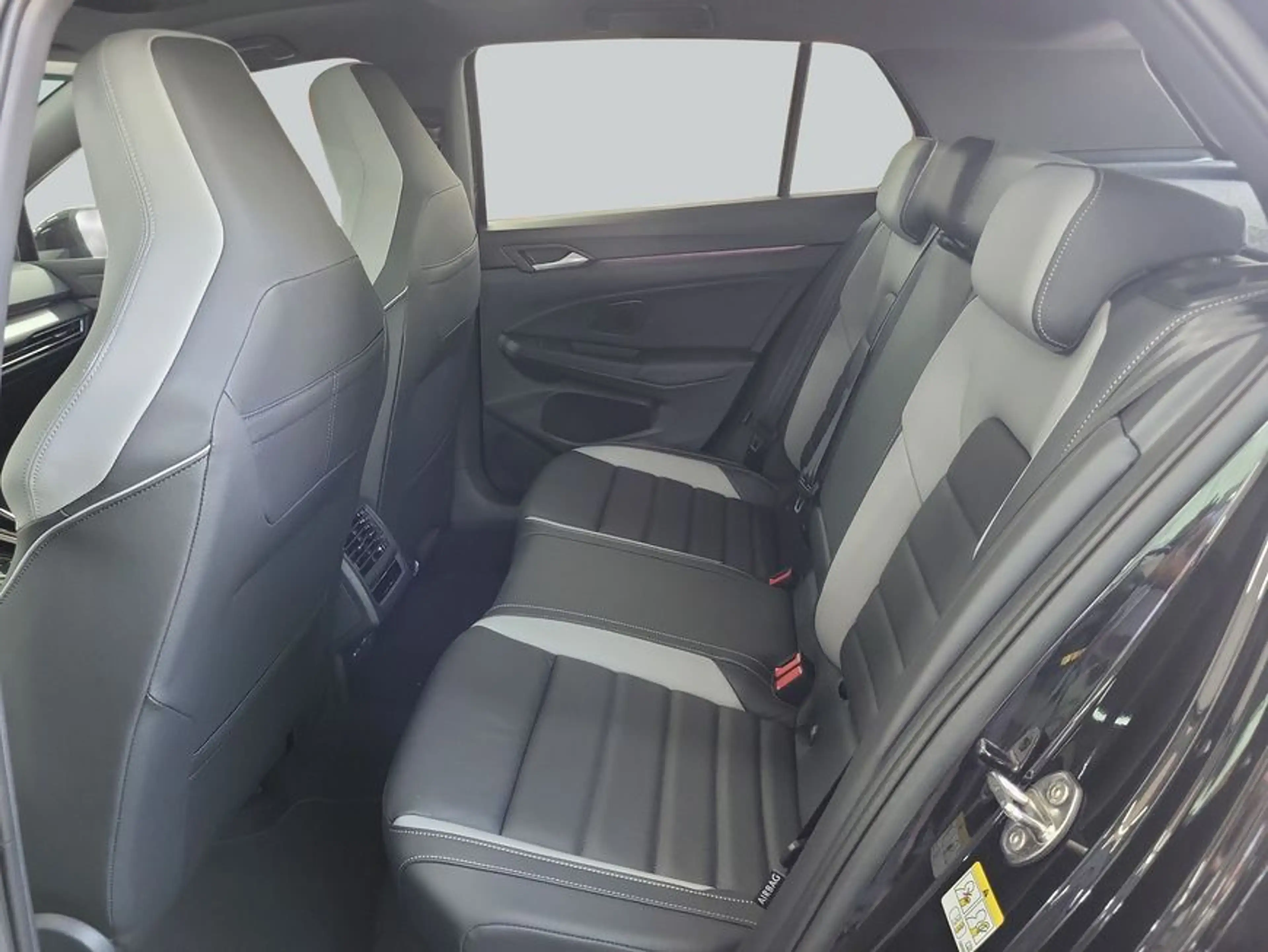 Volkswagen Golf R R-Line 2.0 TDI DSG Pano AHK IQ.Light Leder — photo 11