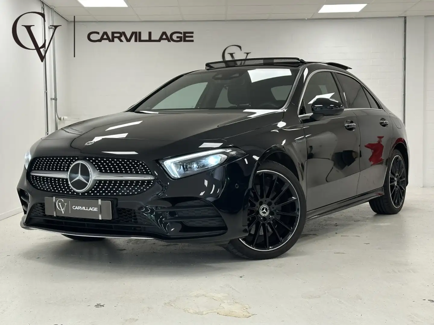Mercedes-Benz A 250 e Premium Plus | Burmester | 360 camera | Memory s Zwart - 1