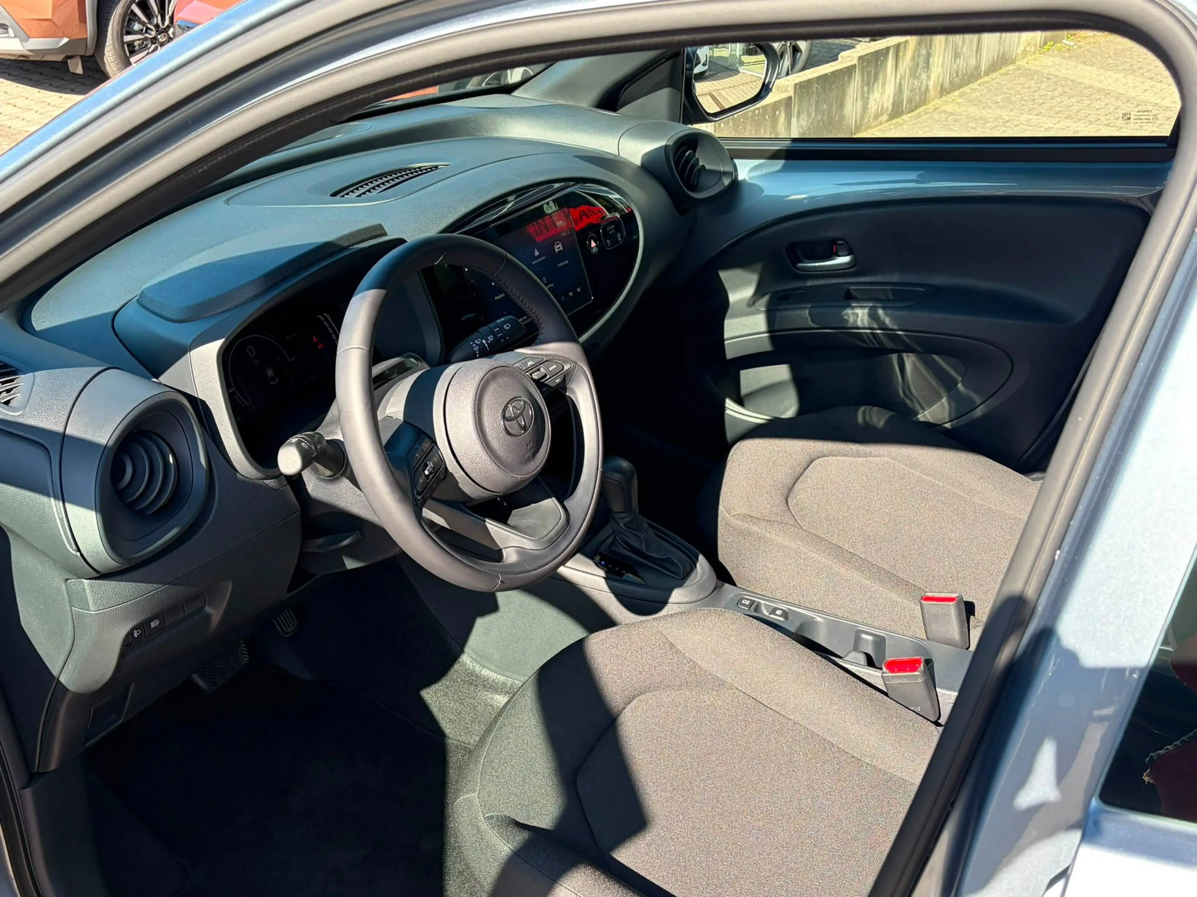 Toyota Aygo X 1.5Hybrid Active+ Sitzheizunh + Allwetterreifen — photo 8