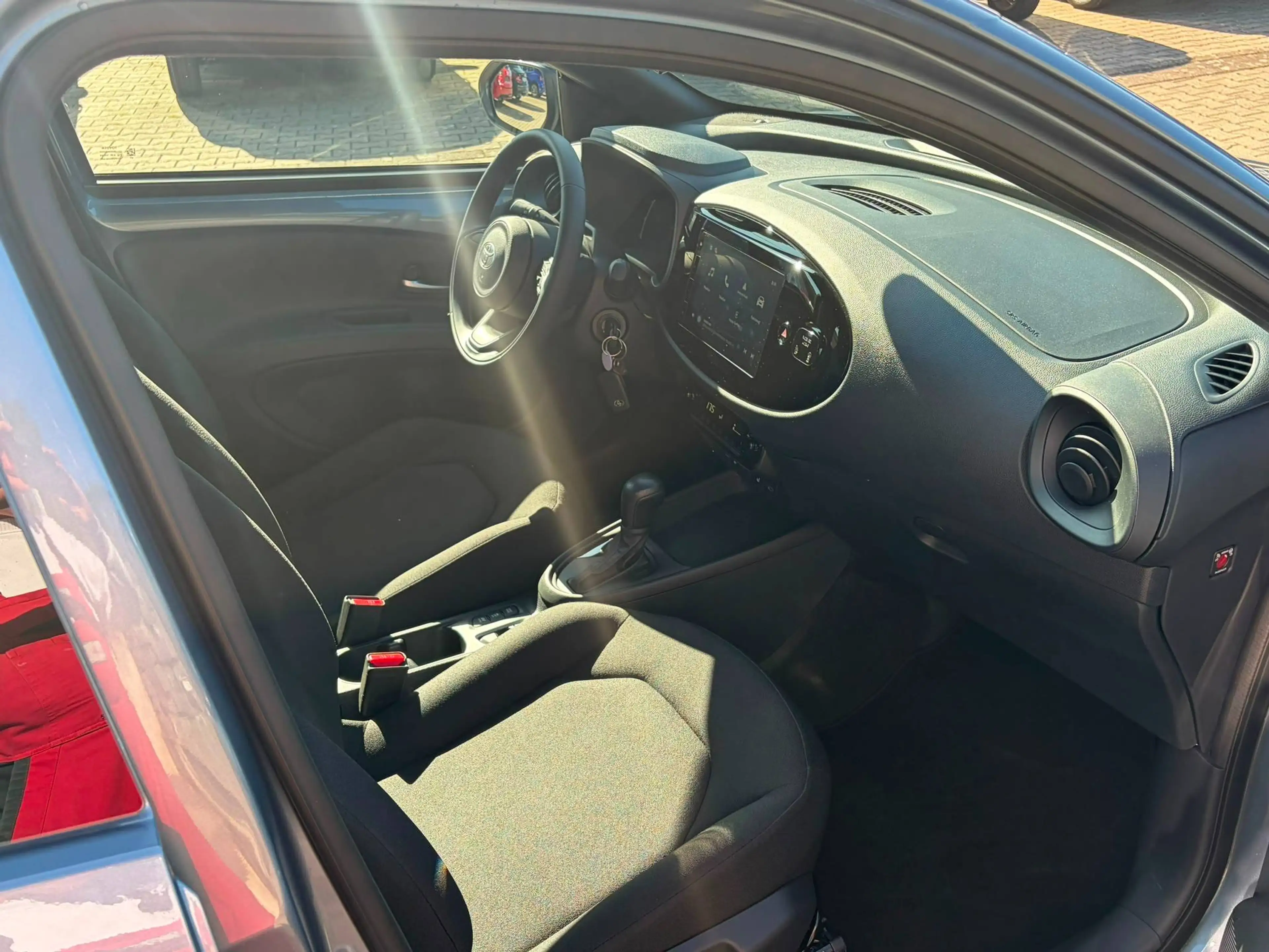 Toyota Aygo X 1.5Hybrid Active+ Sitzheizunh + Allwetterreifen — photo 12