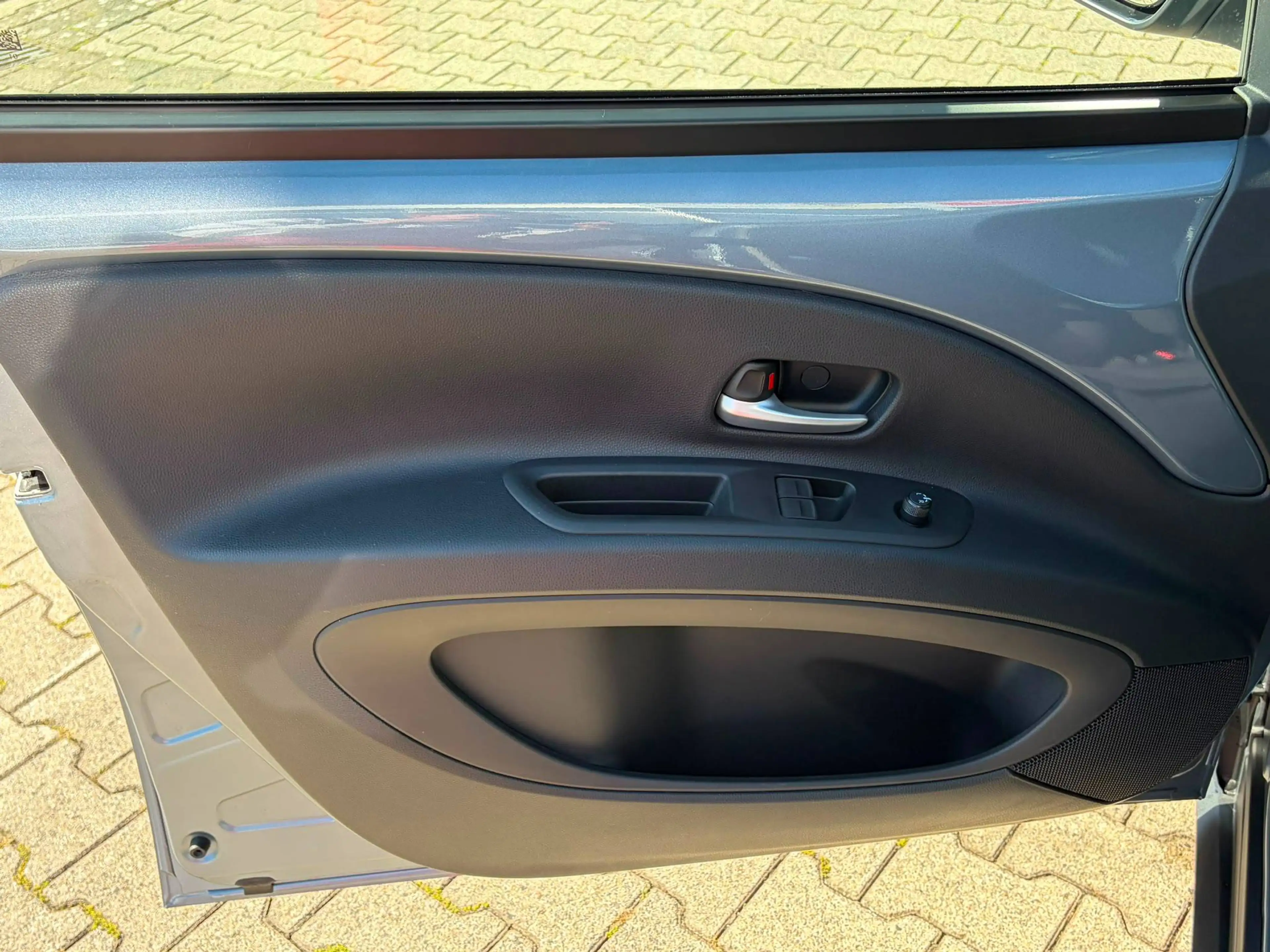 Toyota Aygo X 1.5Hybrid Active+ Sitzheizunh + Allwetterreifen — photo 7