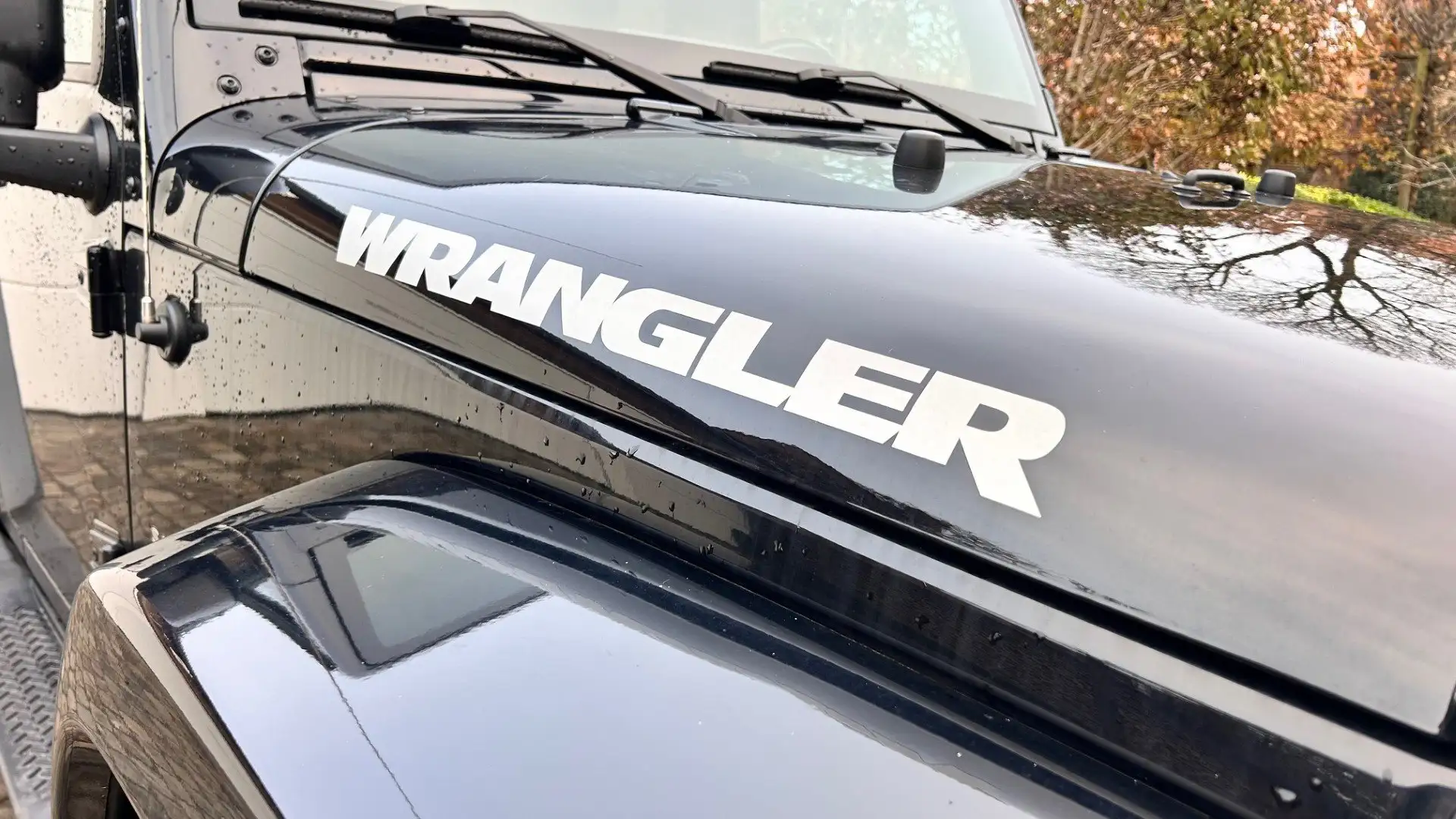 Jeep Wrangler 2DR // Sahara edition // topstaat // Lichte vracht Noir - 1