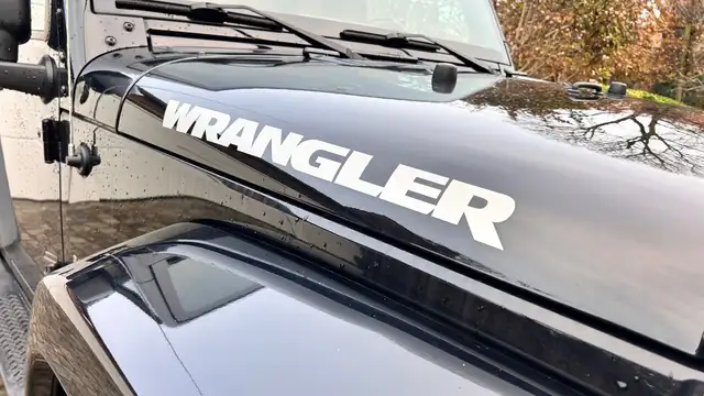 Jeep Wrangler 2DR // Sahara edition // topstaat // Lichte vracht