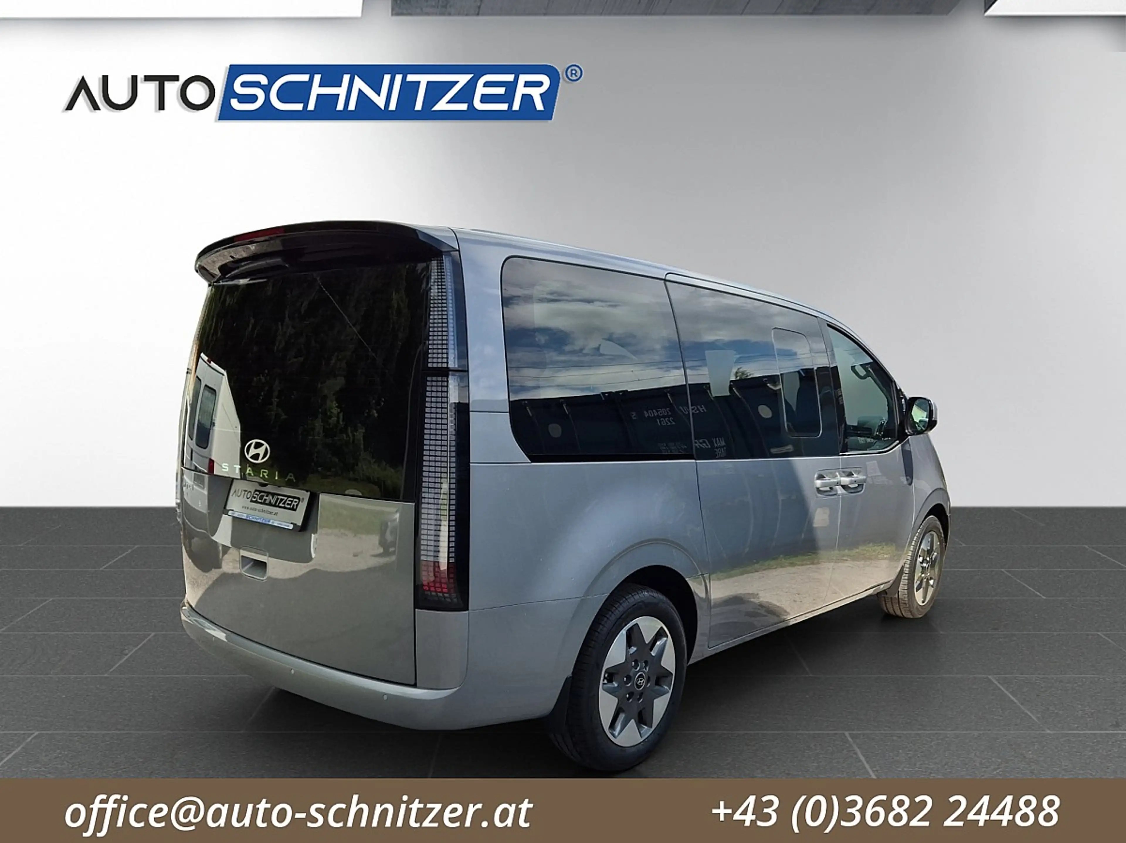 Hyundai STARIA Staria 1,6 T-GDI HEV Trend Line Aut. — photo 5