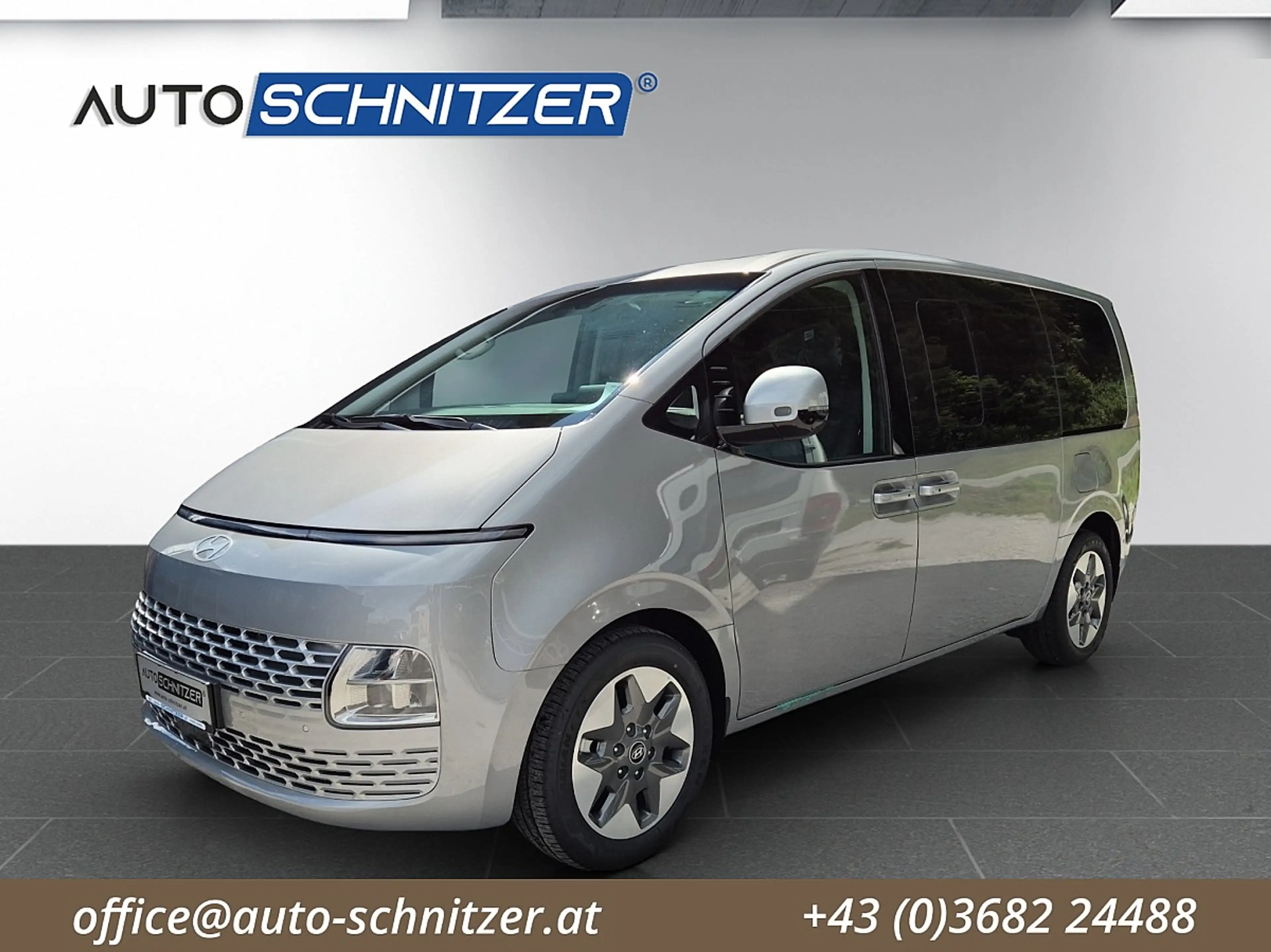 Hyundai STARIA Staria 1,6 T-GDI HEV Trend Line Aut.