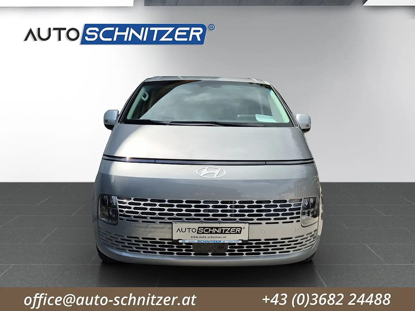 Hyundai STARIA Staria 1,6 T-GDI HEV Trend Line Aut. P1, P2, P3... Silber - 2