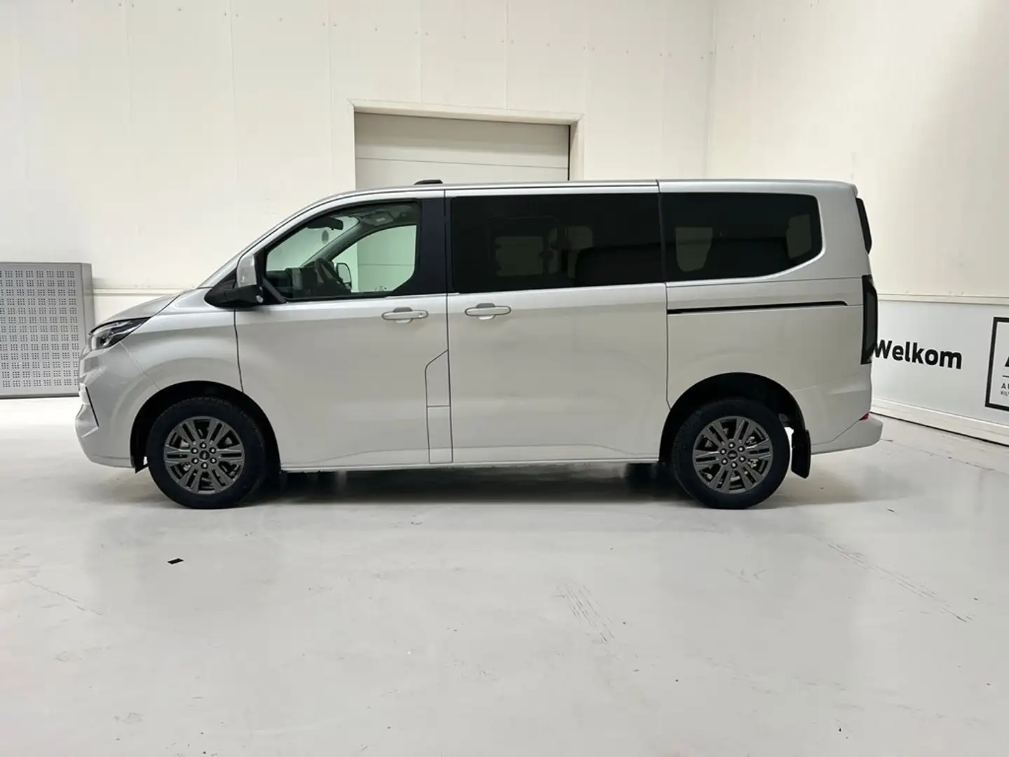 Ford Tourneo Custom * New  - 8 places - Diesel * Argent - 2