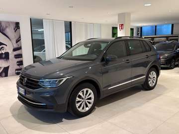2.0 TDI SCR Adaptive Cruise Fari LED Sensori DAB