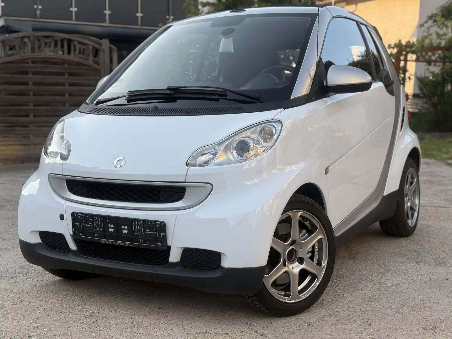 smart forTwo cabrio pure Weiß - 1