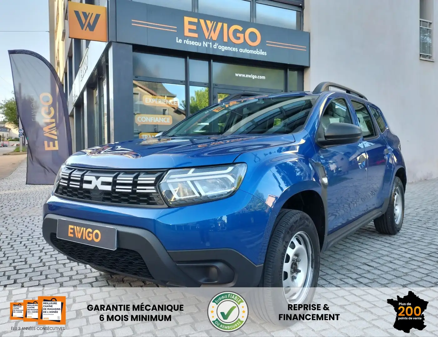 Dacia Duster 1.0 ECO-G 100 ESSENTIEL 4X2 " ATTELAGE " - 1
