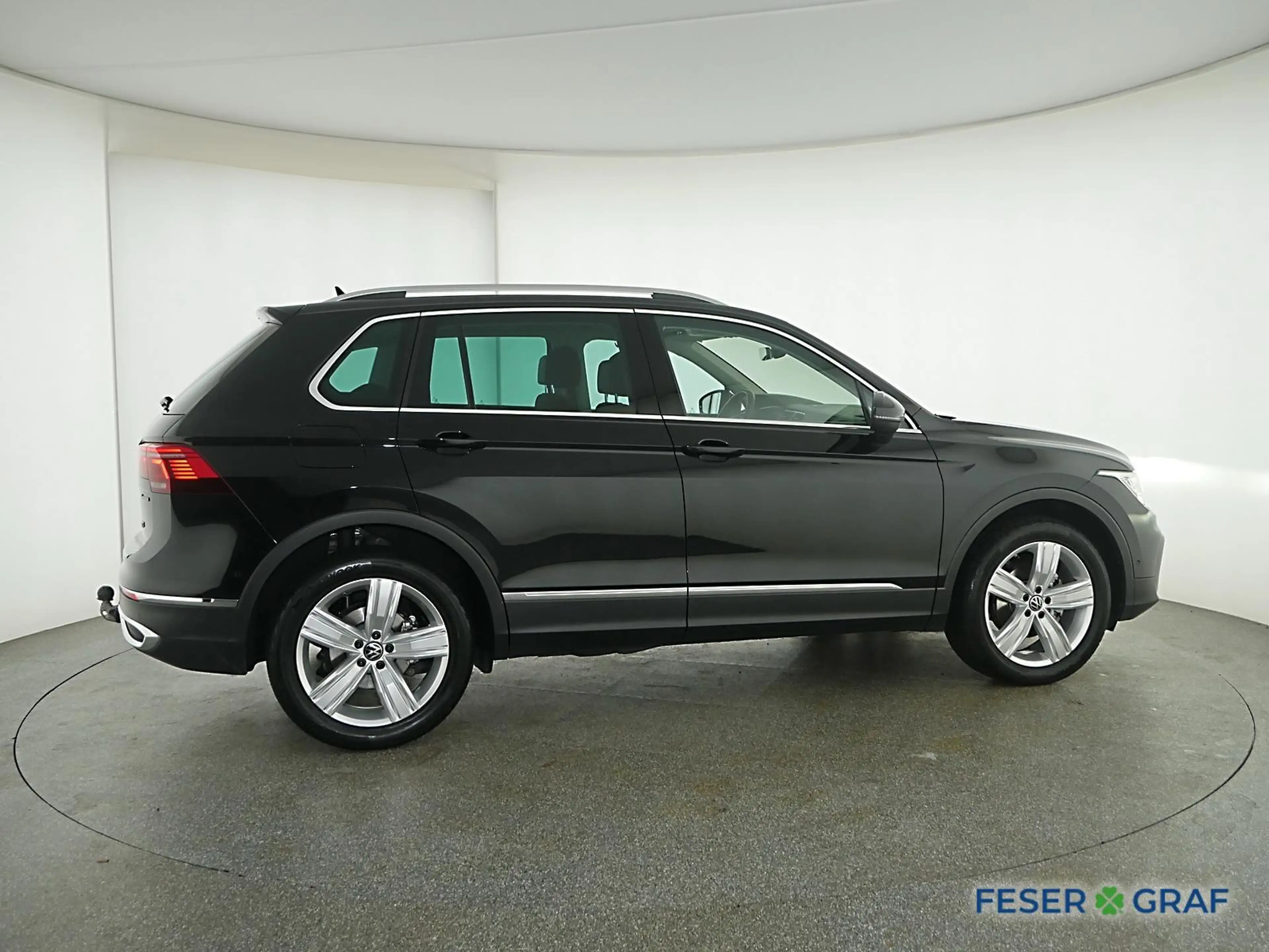 Volkswagen Tiguan 2.0 TDI Elegance 4Motion DSG AHK / LED / Rückfahrk — photo 14