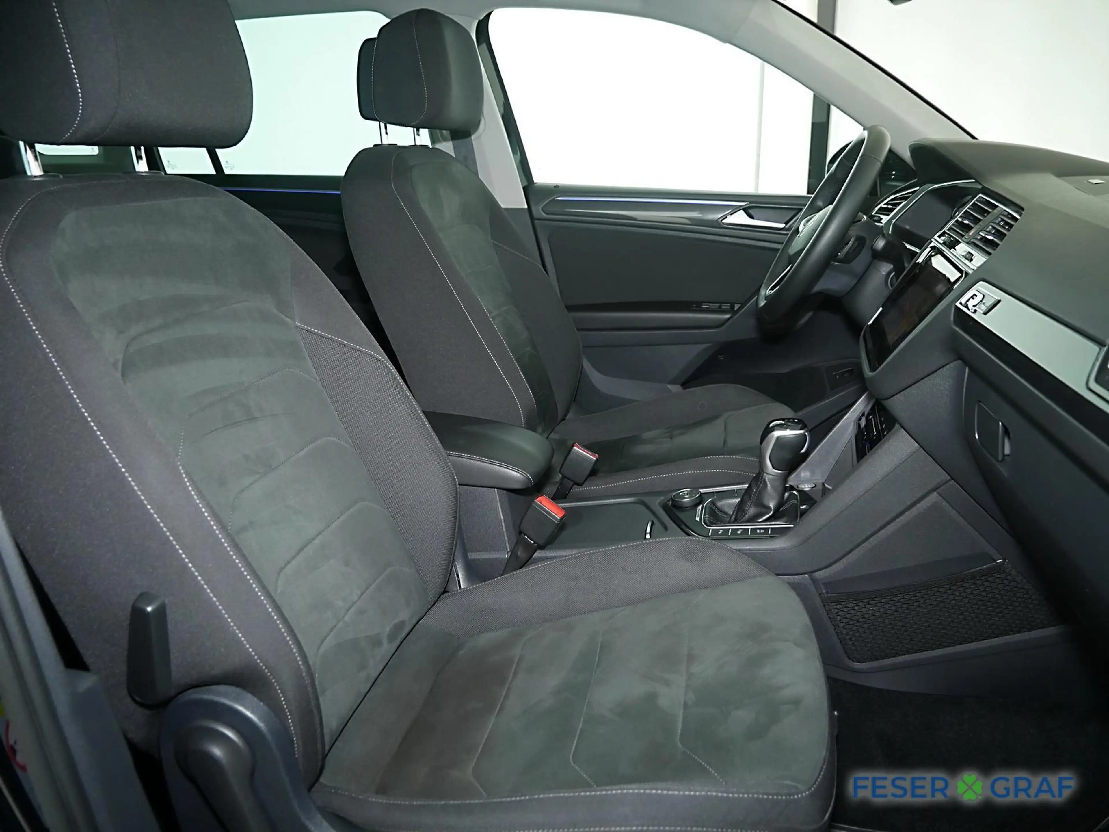 Volkswagen Tiguan 2.0 TDI Elegance 4Motion DSG AHK / LED / Rückfahrk — photo 6