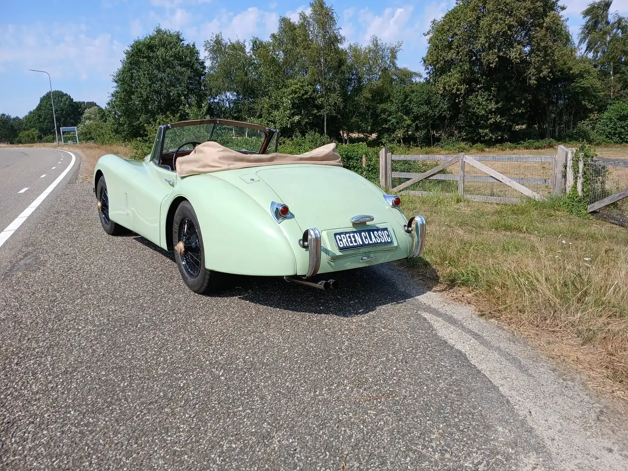 Jaguar XK120 DHC, foto 6