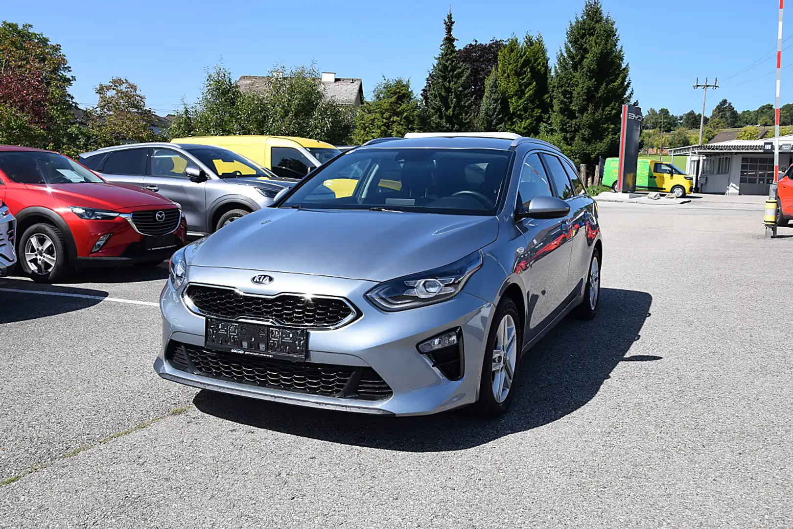 Kia Ceed SW / cee'd SW ceed SW 1,6 CRDi SCR ISG Silber **8 Fach Bereift** Silber - 1