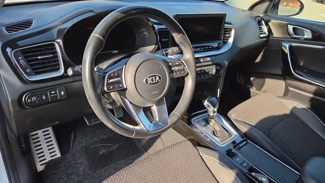 Kia XCeed view 8