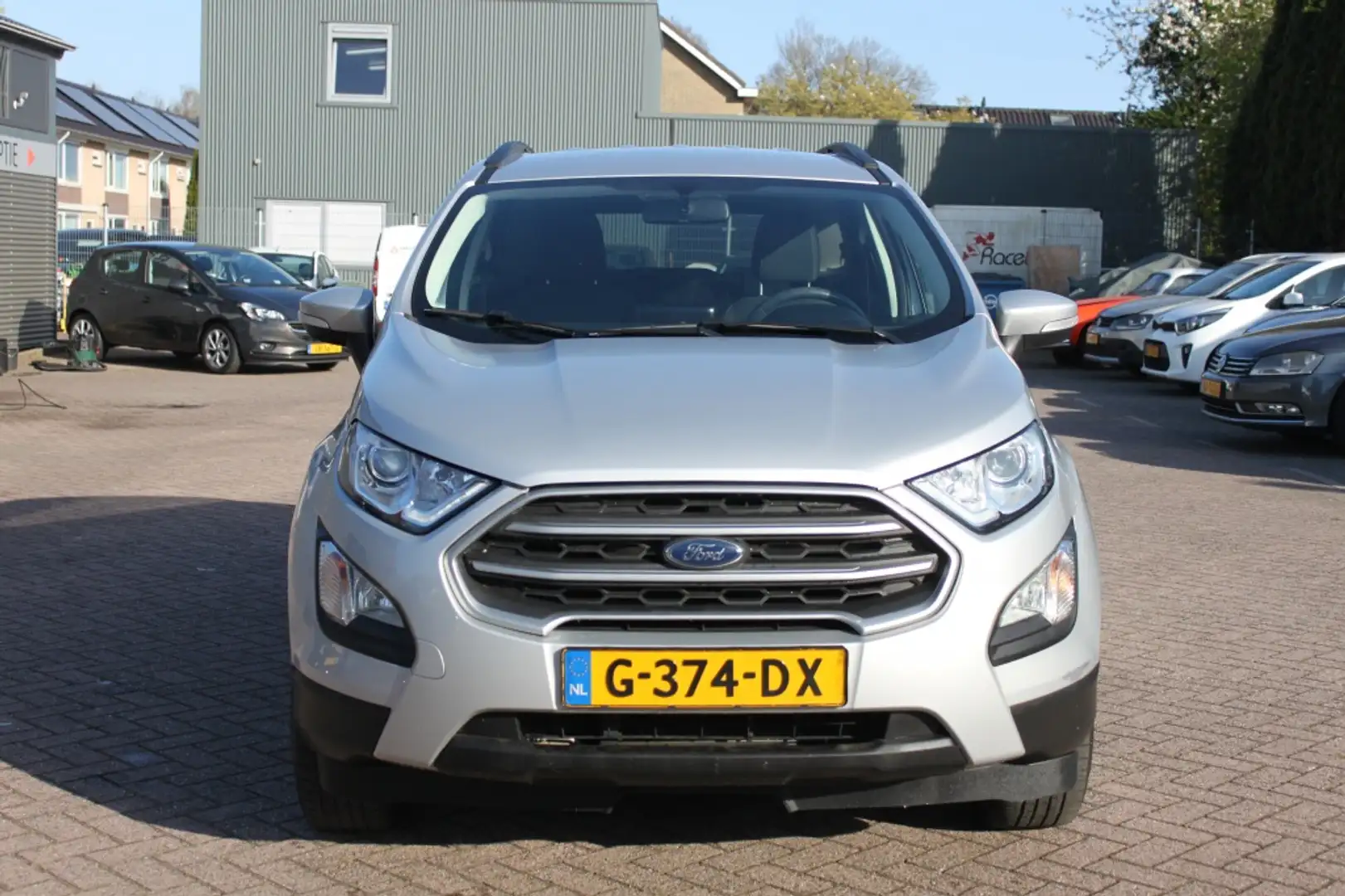 Ford EcoSport 1.0 EB Trend Ultim. Navi, aur camera, airco. Grijs - 2
