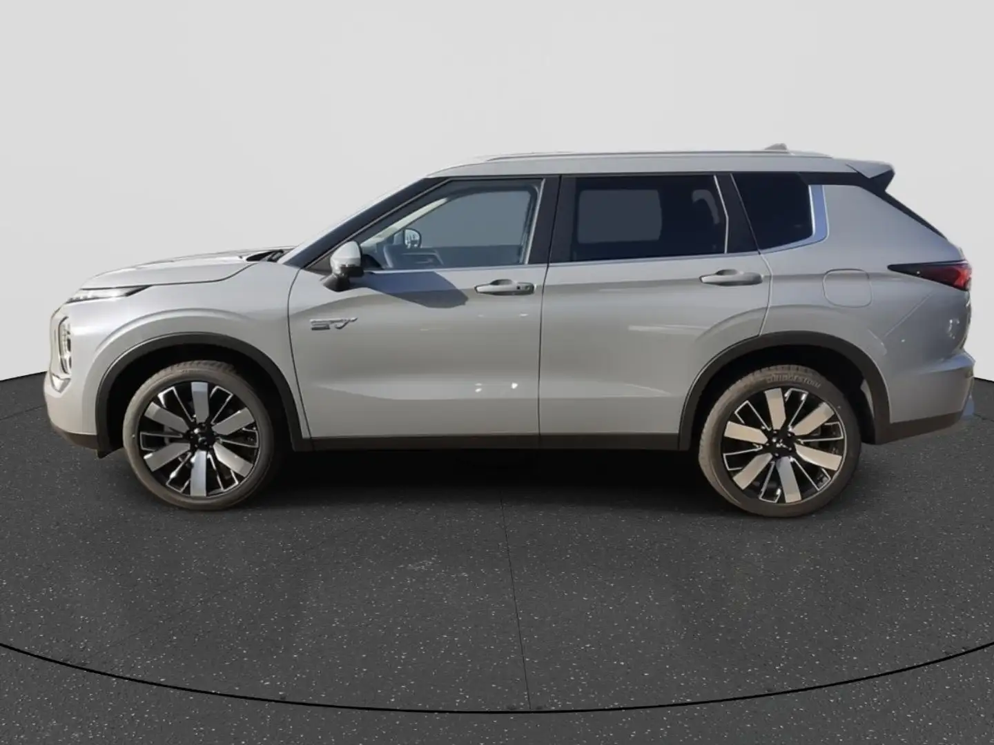 Mitsubishi Outlander 2.4 PHEV First Edition Mengelers Actieprijs: € 51. Grijs - 2