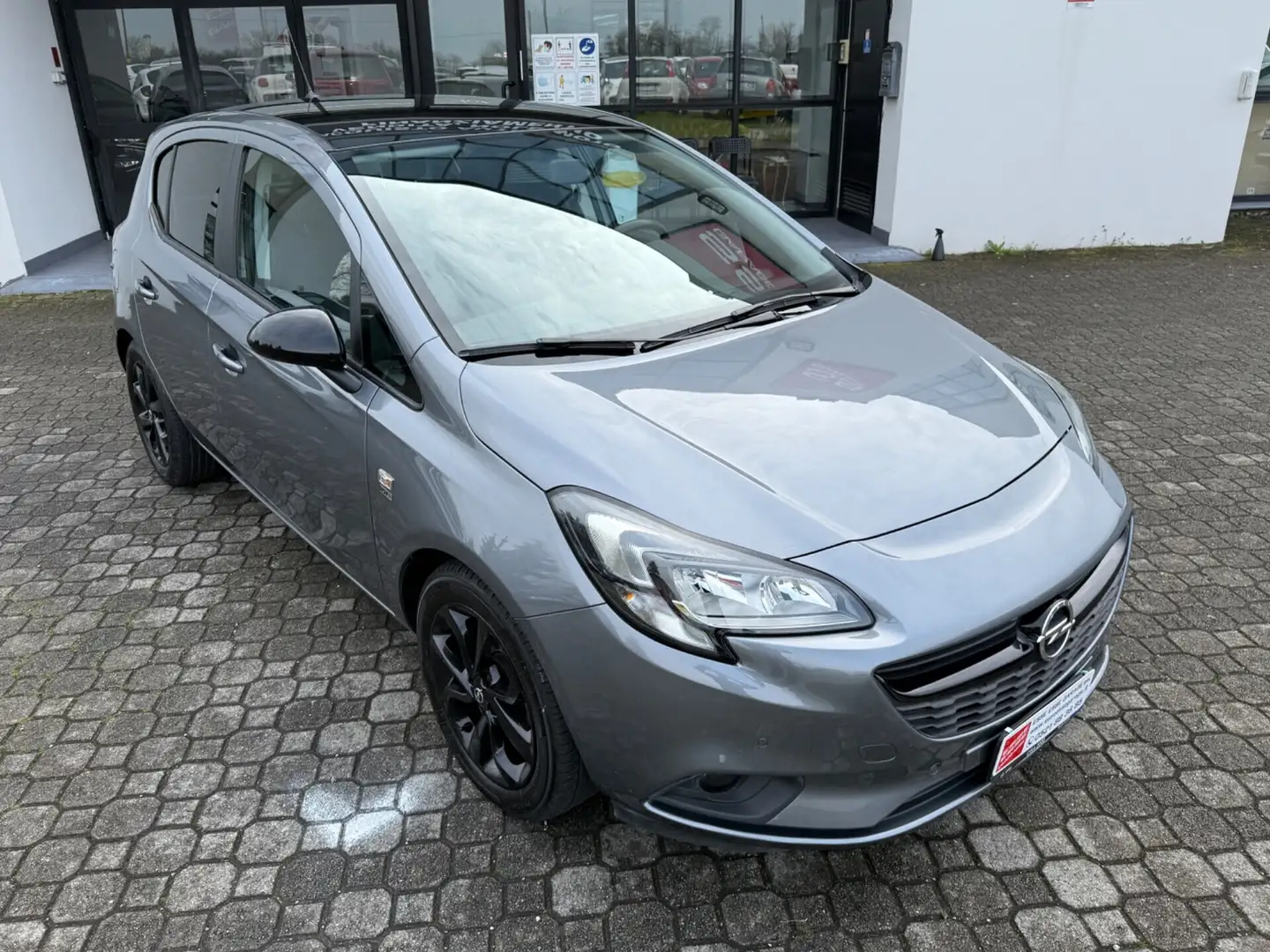 Opel Corsa 1.4 90CV GPL Tech 5 porte Black Edition Grigio - 2