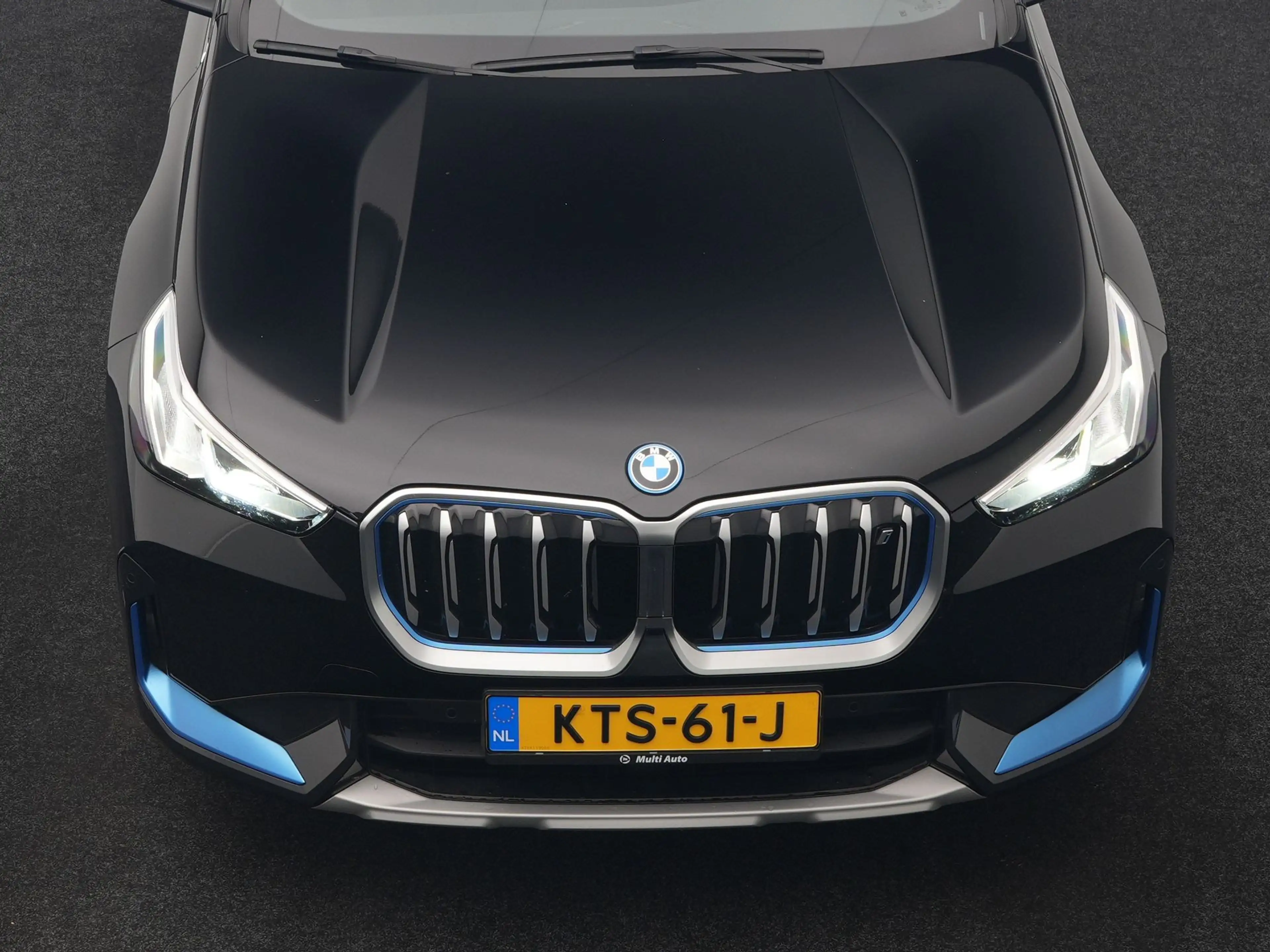 BMW iX1 xDrive30 X Line 67 kWh 313pk Dealer O.H. | Trekhaa — photo 32