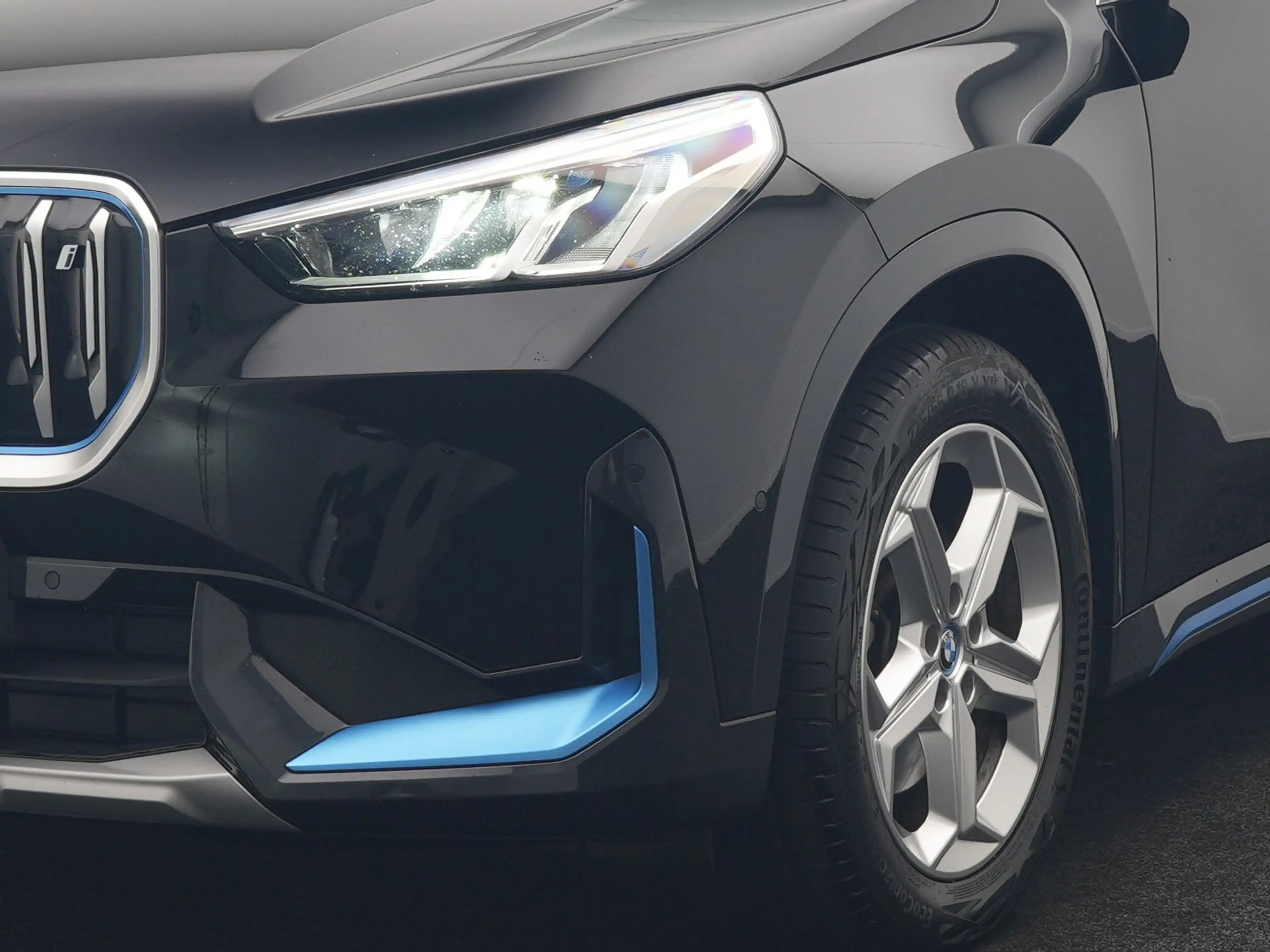 BMW iX1 xDrive30 X Line 67 kWh 313pk Dealer O.H. | Trekhaa — photo 8