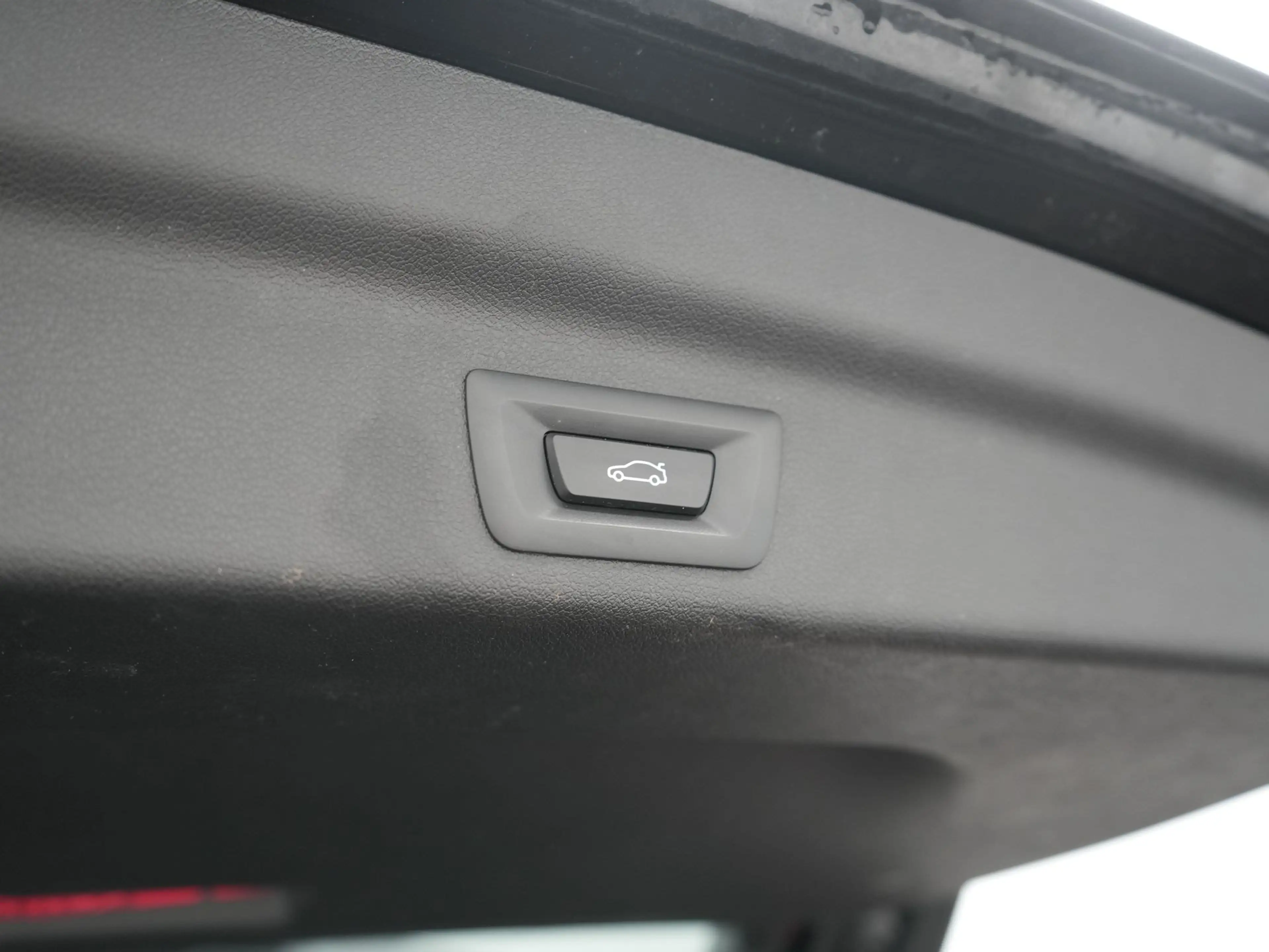 BMW iX1 xDrive30 X Line 67 kWh 313pk Dealer O.H. | Trekhaa — photo 43