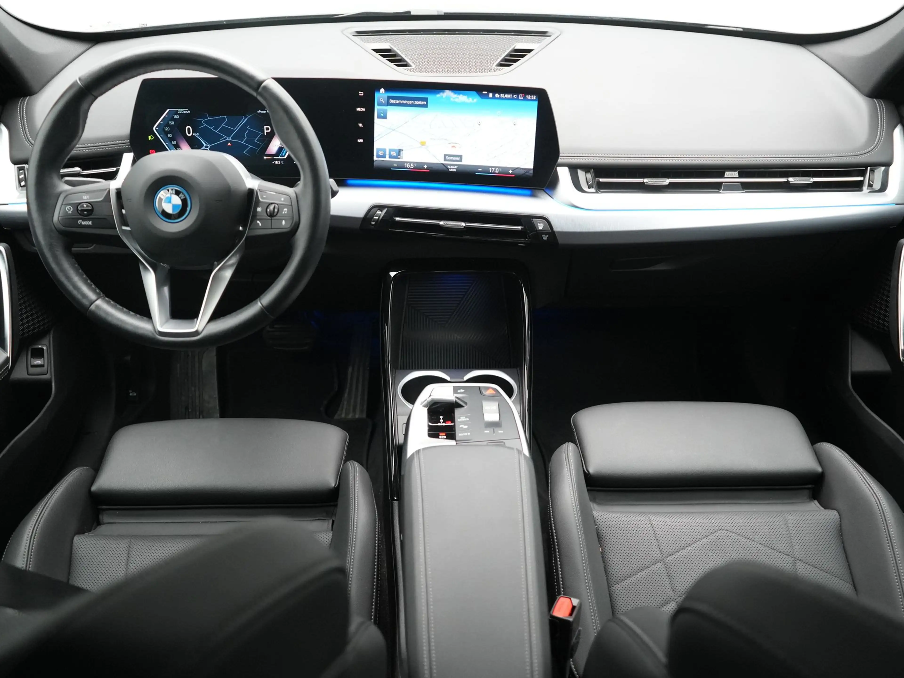 BMW iX1 xDrive30 X Line 67 kWh 313pk Dealer O.H. | Trekhaa — photo 19