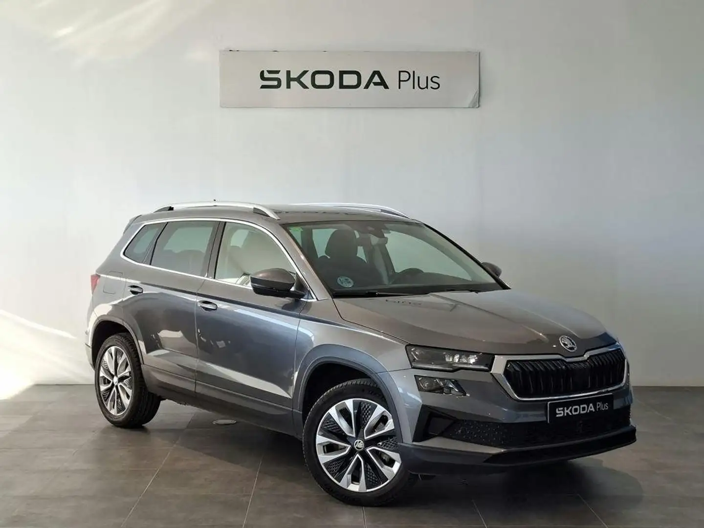 Skoda Karoq 1.5 TSI Style ACT Gris - 1