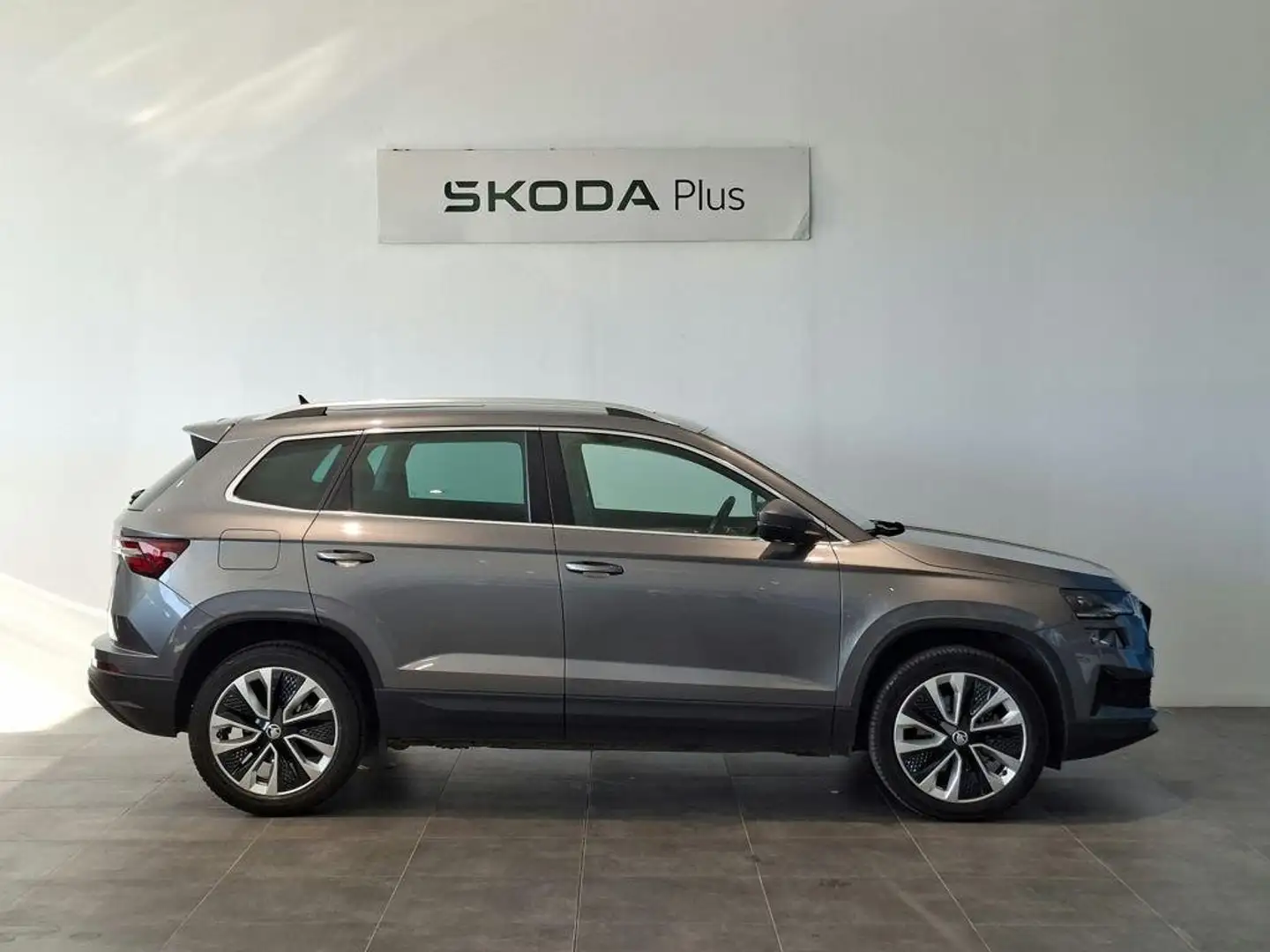 Skoda Karoq 1.5 TSI Style ACT Gris - 2