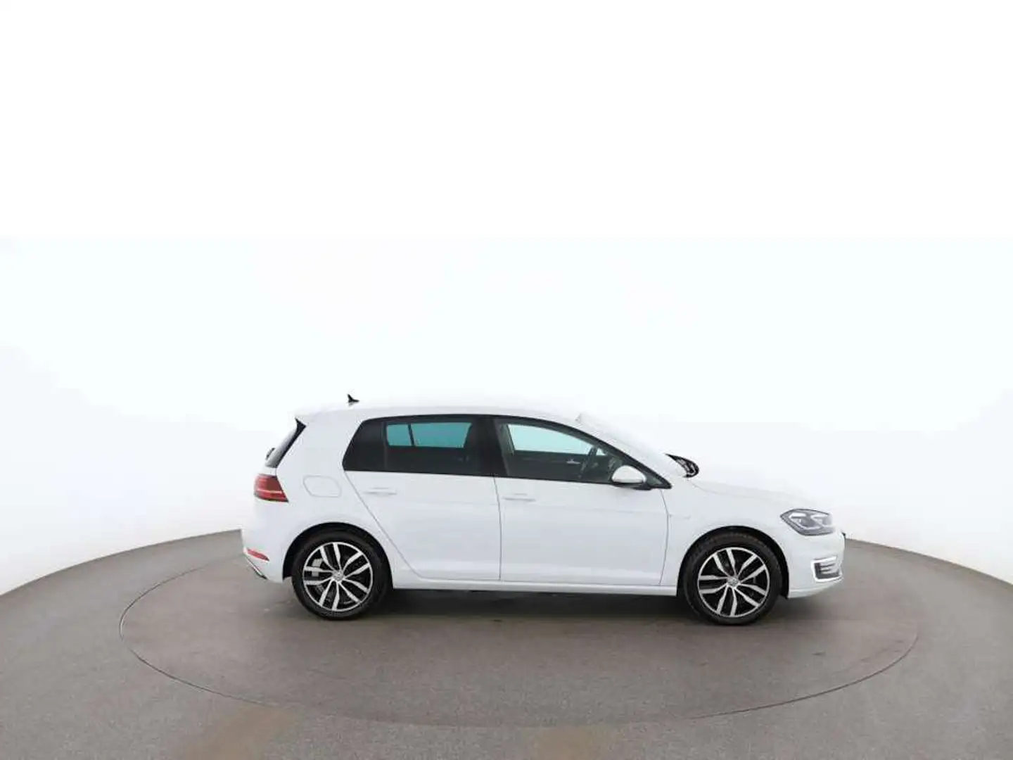 Volkswagen Golf e- 35.8kWh Aut LED NAVI R-CAM APP-CONNECT Blanc - 2