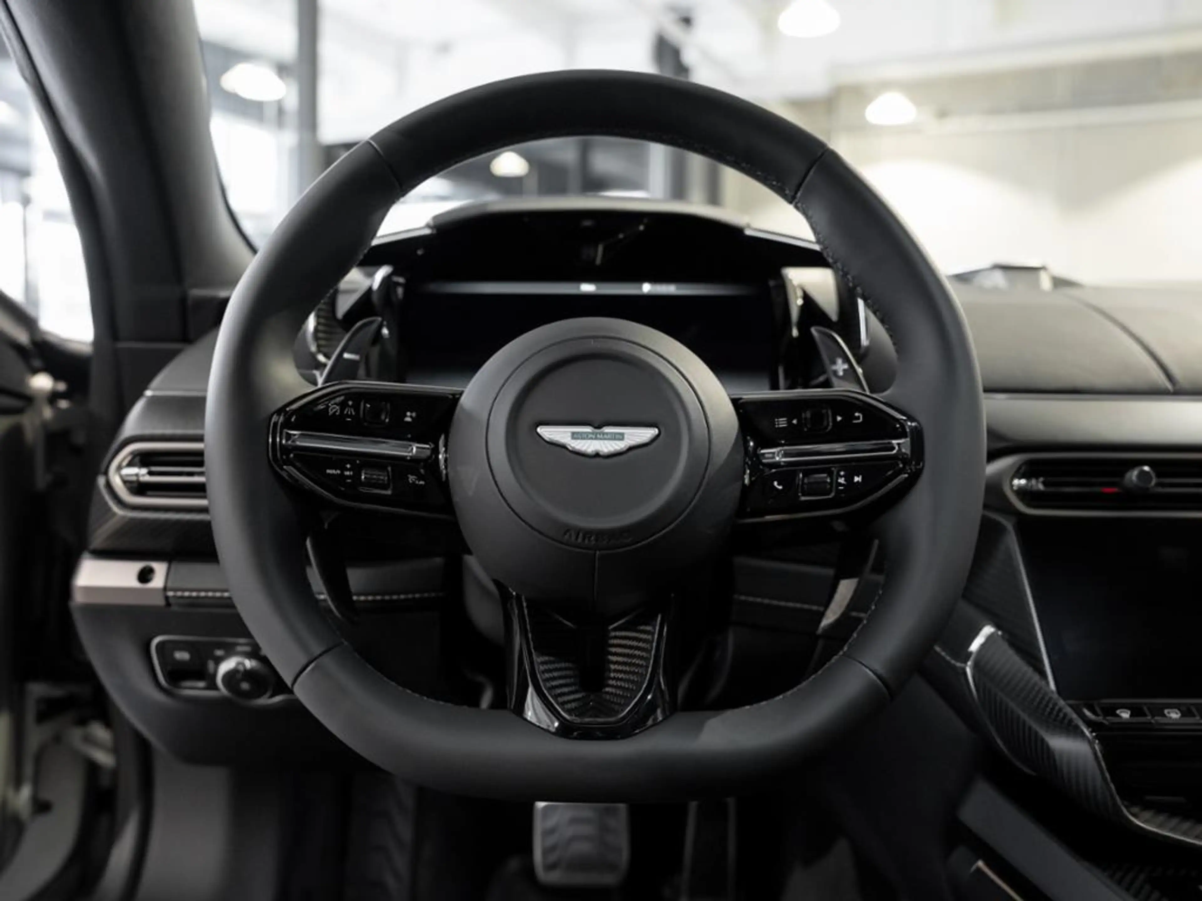 Aston Martin Vanquish Coupe Aston Martin Hamburg — photo 12