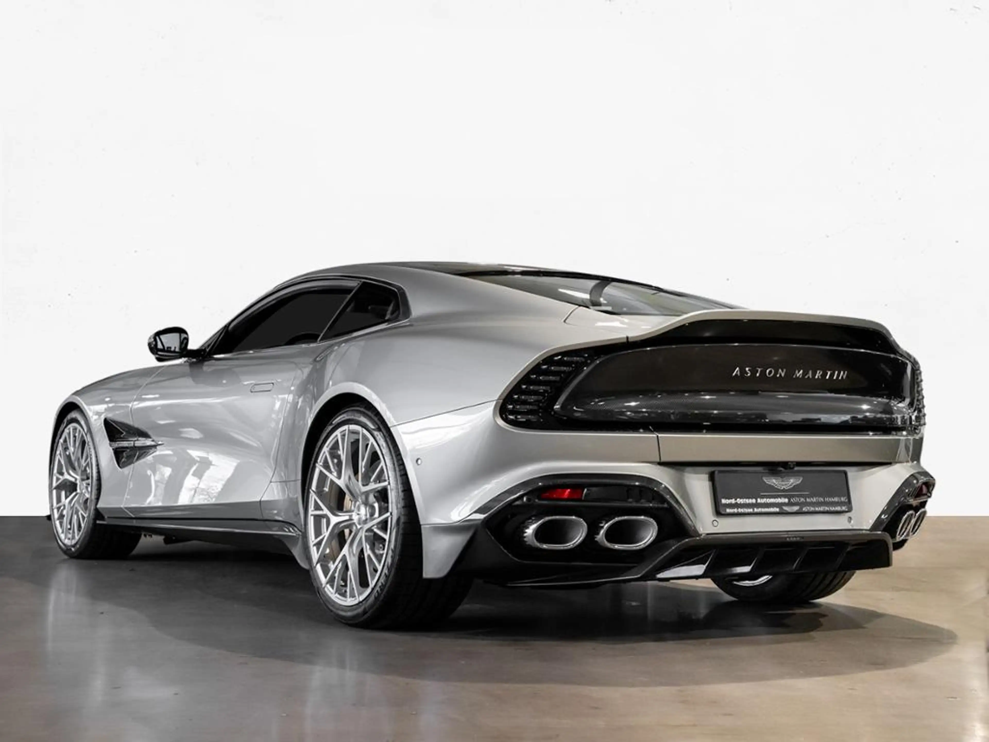 Aston Martin Vanquish Coupe Aston Martin Hamburg — photo 3