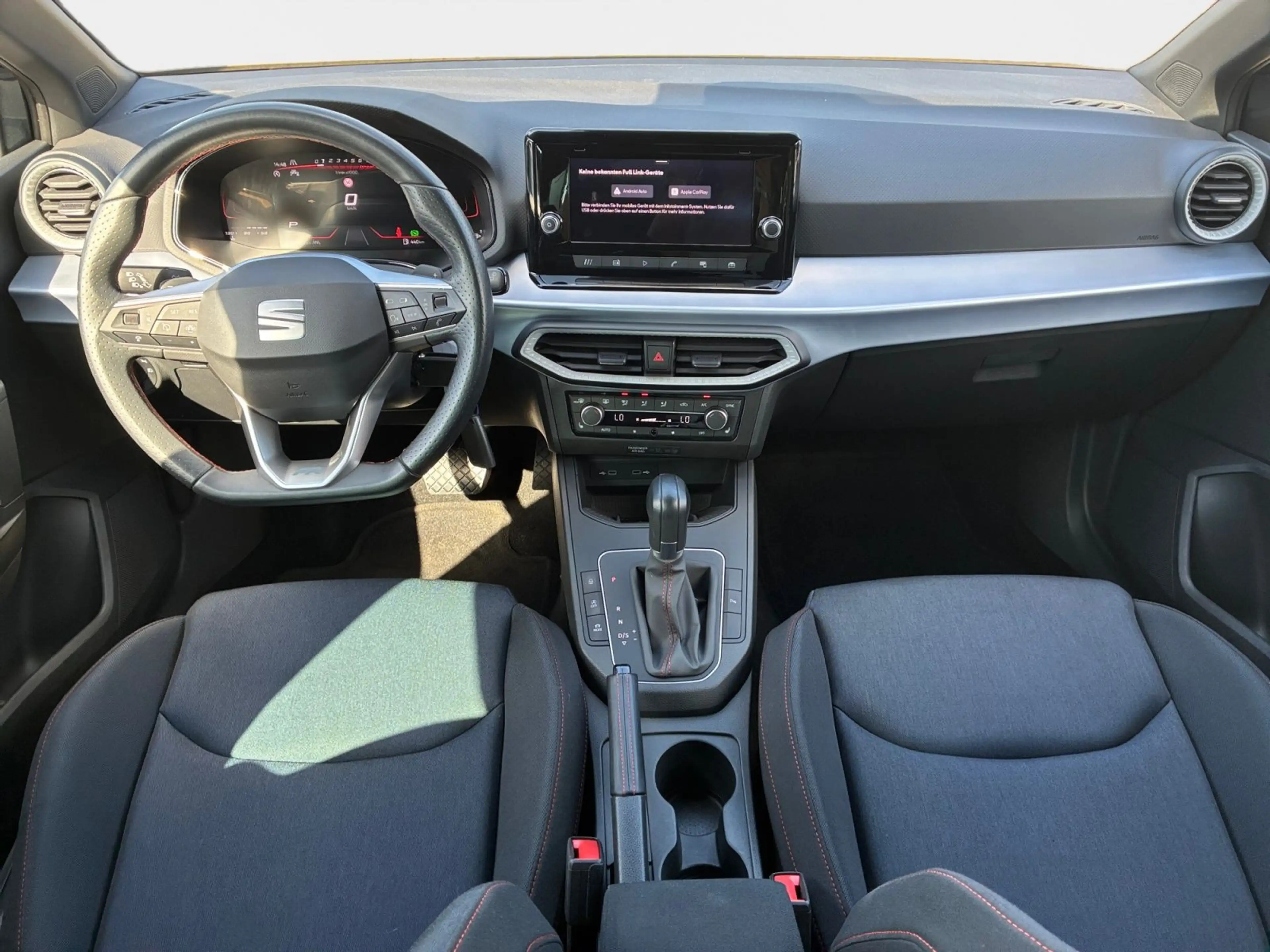 SEAT Ibiza FR 1.0 TSI DSG Full Link ACC SHZG Parkpilo — photo 10