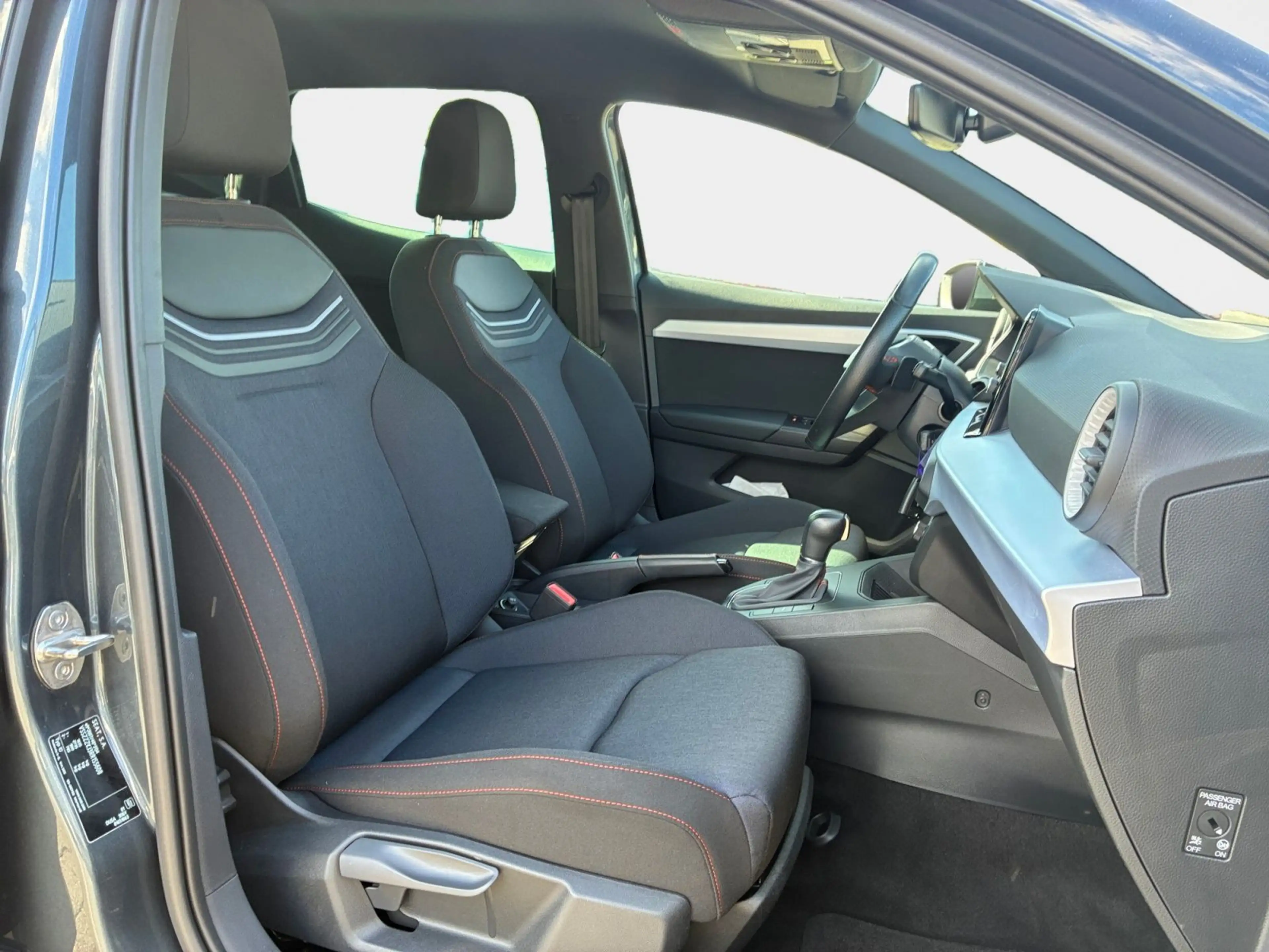 SEAT Ibiza FR 1.0 TSI DSG Full Link ACC SHZG Parkpilo — photo 15