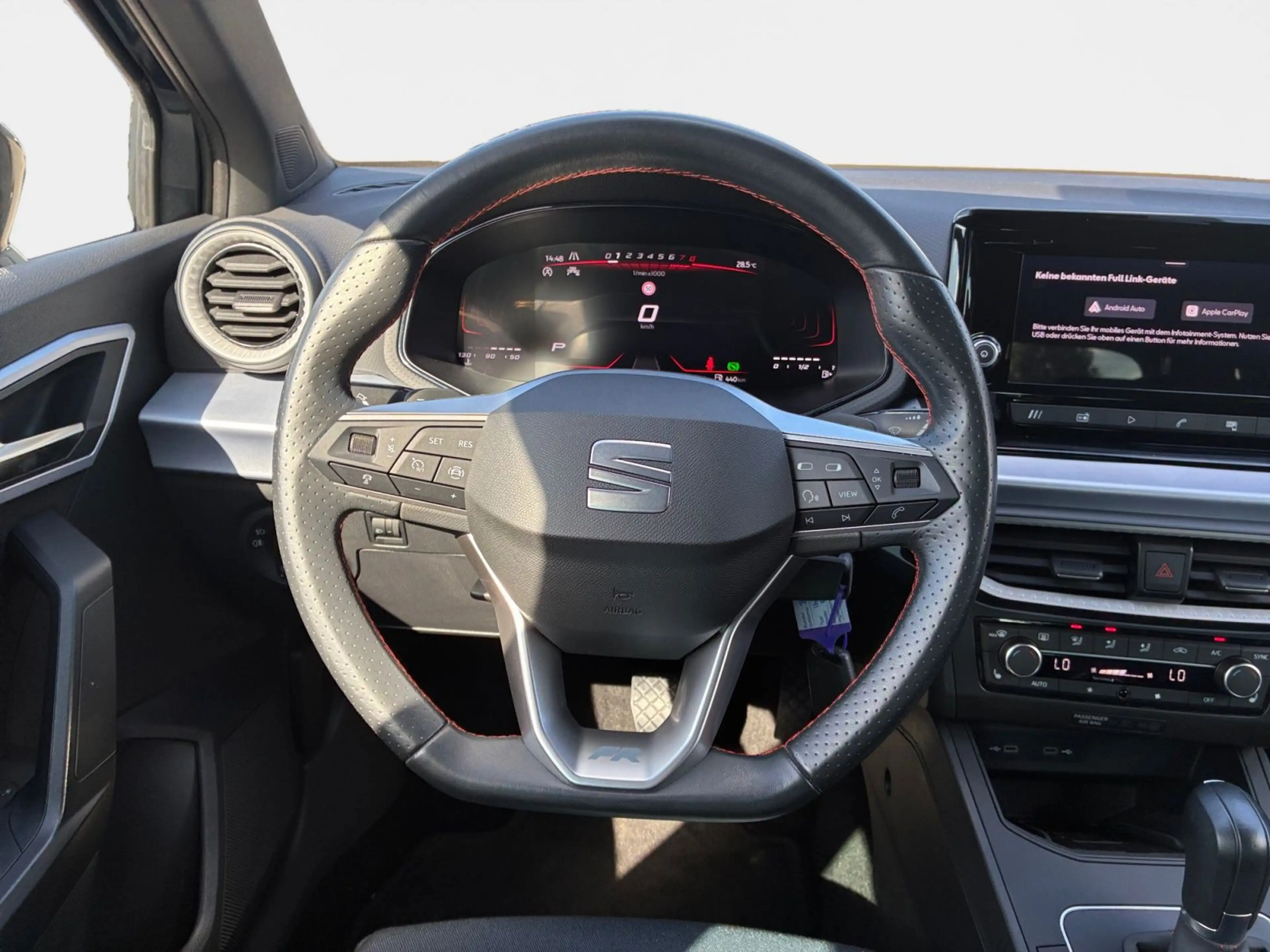 SEAT Ibiza FR 1.0 TSI DSG Full Link ACC SHZG Parkpilo — photo 12