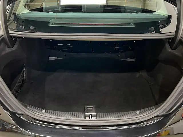 Mercedes-Benz 300 view 8