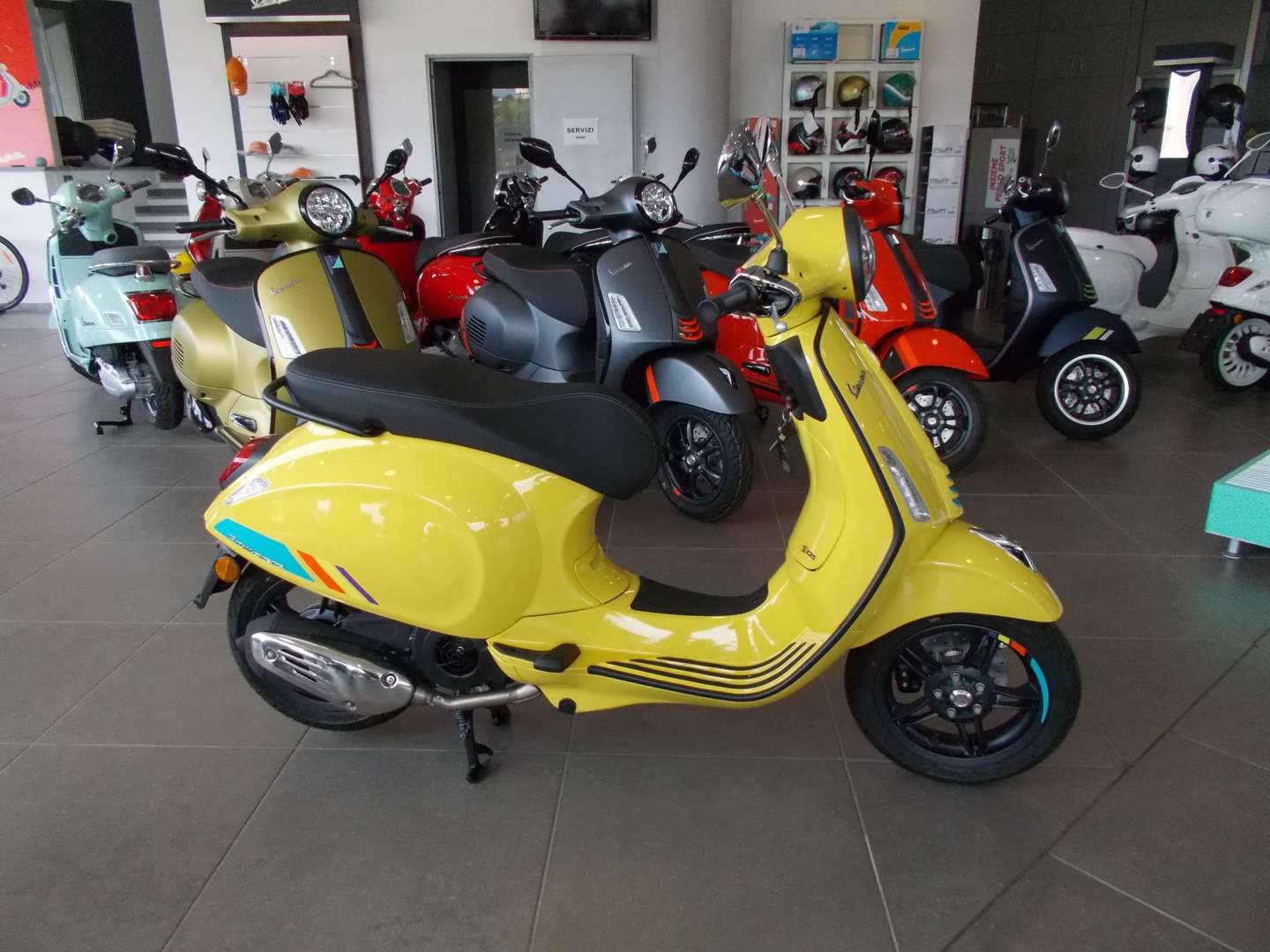 nuovo Vespa Primavera 125 Scooter a Alba Cuneo CN per €