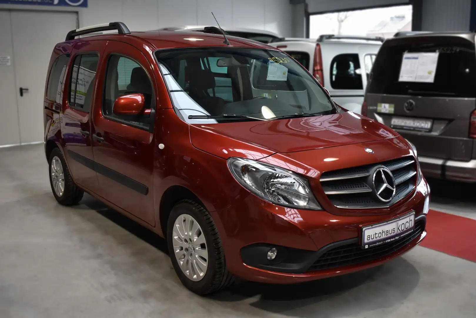 Mercedes-Benz Citan 112 EU6 Future-Safe-System rollstuhlgerecht Rot - 1
