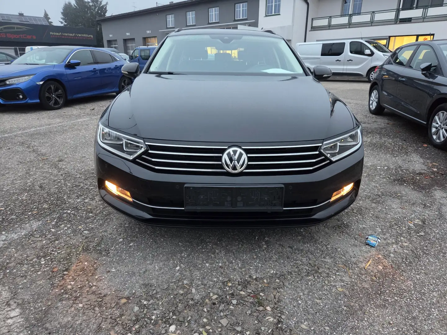 Volkswagen Passat Variant Passat Variant Comfortline 1,6 TDI DSG Comfortline Schwarz - 1