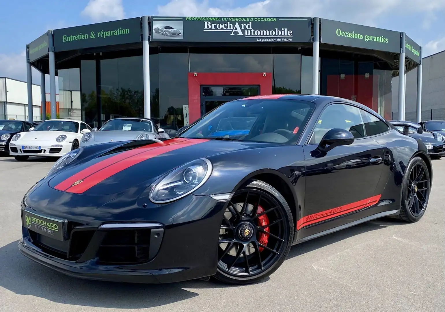 Porsche 911 (991.2) Carrera 4 GTS / Flat 6 3.0l Bi-Turbo 450 C Noir - 1