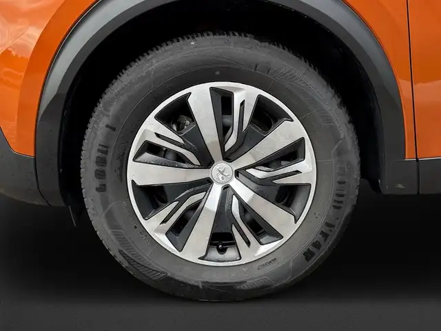 Peugeot 2008 view 10