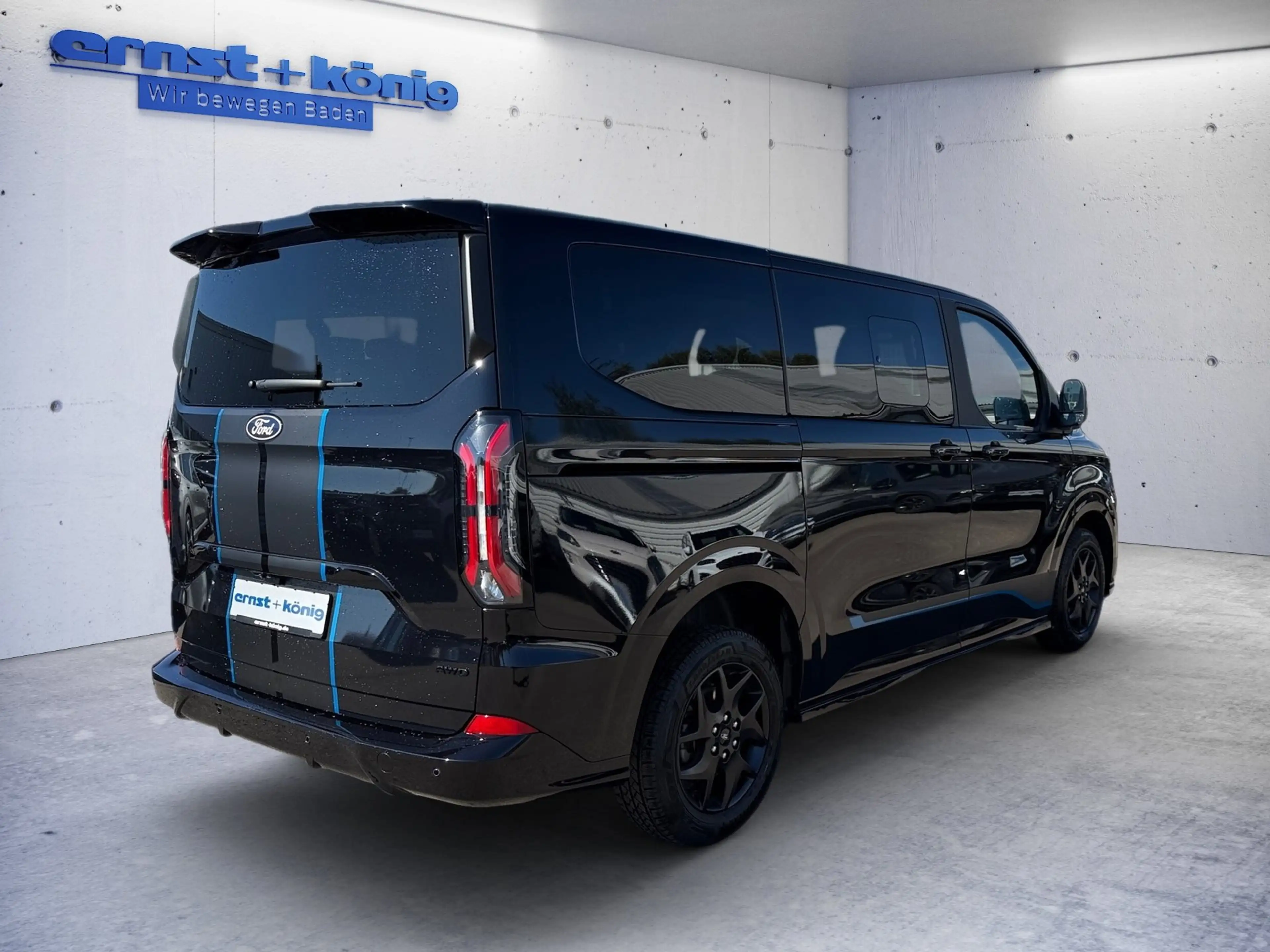 Ford Tourneo Custom Bus 320 L1 Tourneo Sport AWD — photo 3