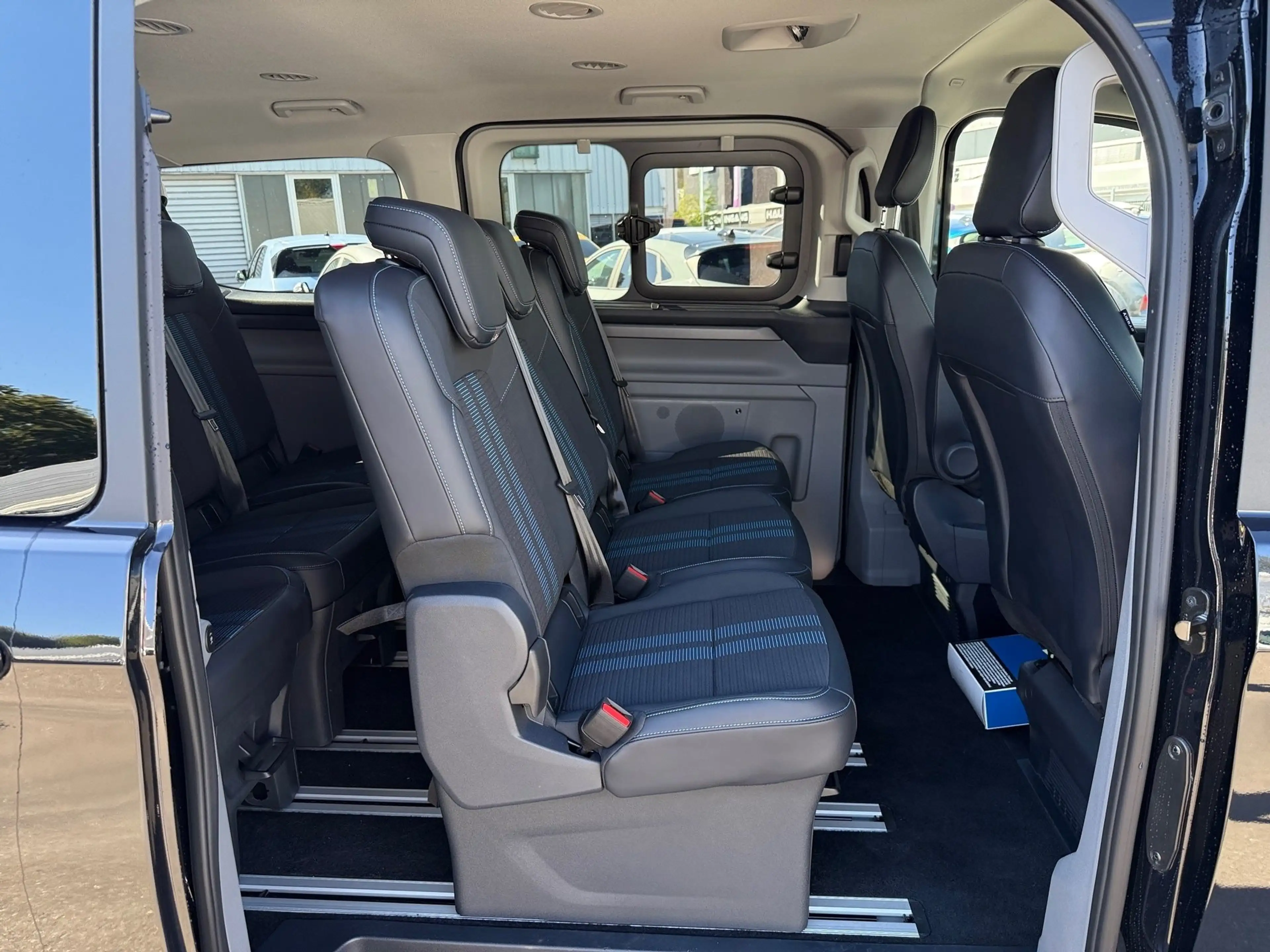 Ford Tourneo Custom Bus 320 L1 Tourneo Sport AWD — photo 25